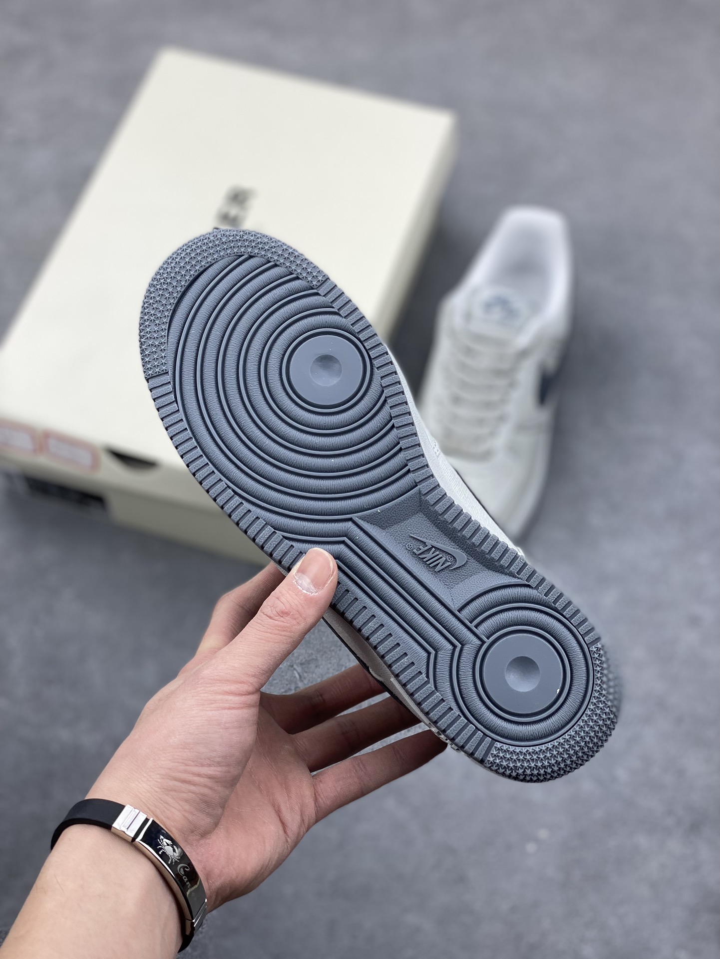 Nike Air Force 1 '07 Low-Top Sneakers - Carbon Grey, Limited Edition 7 i1676834973 6901 5