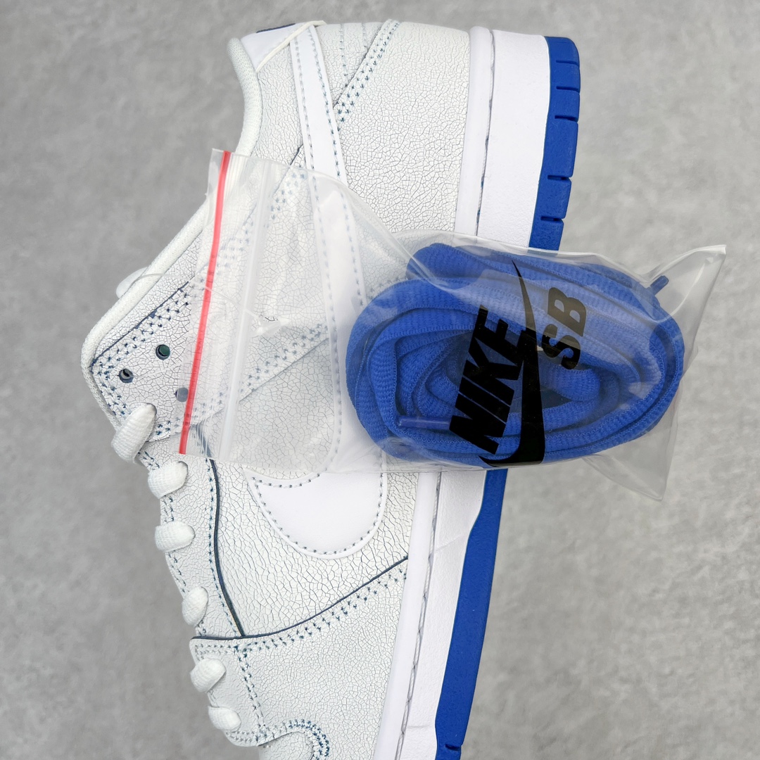 图片[7]-＃AY/GZ纯原福利 NK SB Dunk Low 青花瓷白蓝 CJ6884-100 独家原厂航空铝磨具打磨大底 鞋头坡度极致还原 原盒原配 圈内天花板工艺 原厂冲刀 超高清洁度 全鞋零毛边皮料切割 全套原楦原模倾力打造完美版型 采用原厂百宏鞋带以及原厂百宏织唛舌标 内标可供原厂几率过验 原厂中底布黄色点胶 原厂中底布拉帮走线遵循公司 尺码对应库存‼️-选品中心