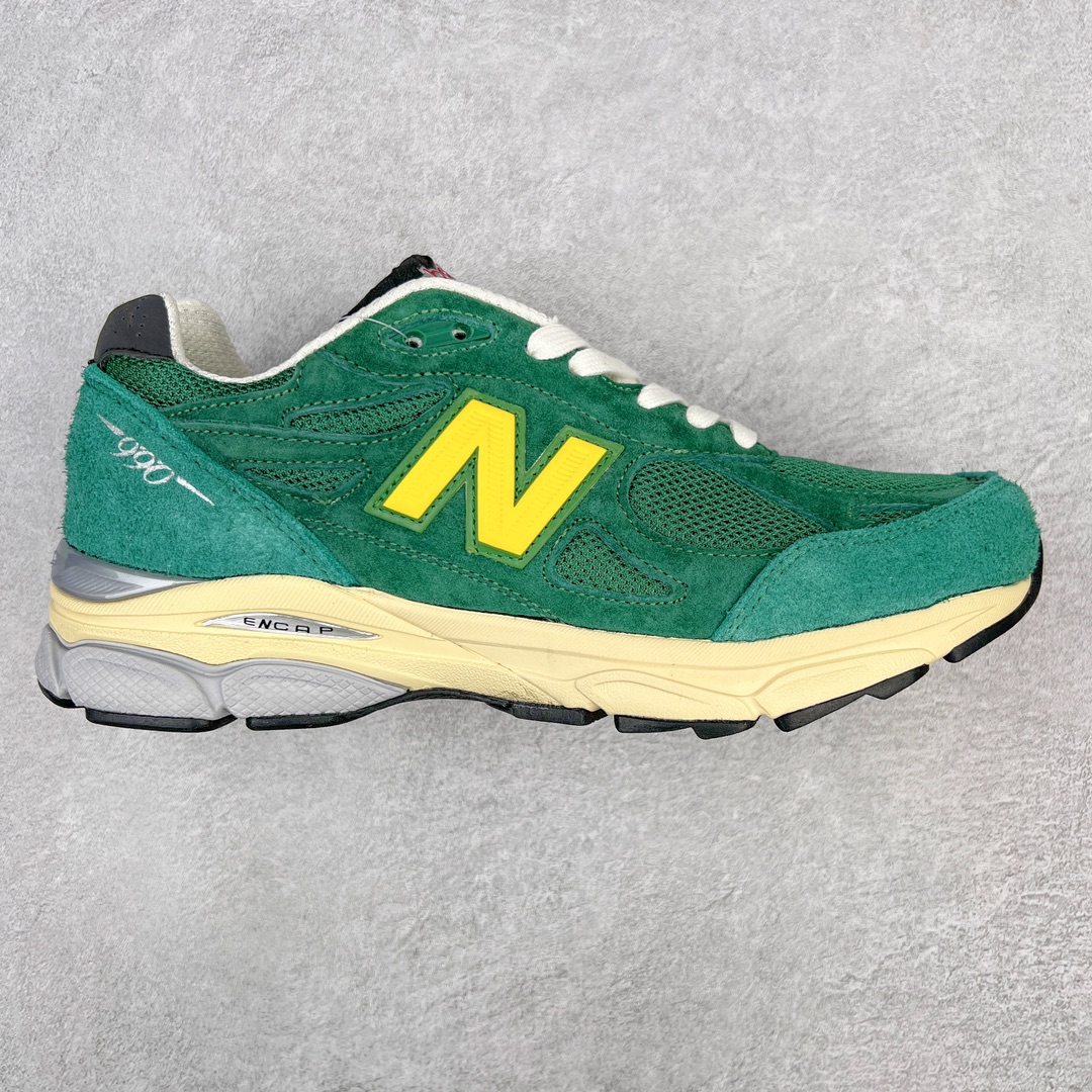 ＃K版纯原福利 New Balance M990GG3 新百伦NB990V3 绿色 第三代总统复古慢跑鞋 正确3M反光细节 原楦原纸版开发 正确6层组合底模精密开发 搭载全新碳素中底 后跟透明TPU水晶装饰条稳固 沿用了引以为傲的跑鞋手工技艺 采用猪皮绒面并包裹局部透气网面的鞋身设计 菱网鞋舌上刻有New Balance USA 鞋面依旧身着经典的大热之灰 彰显了其高端的品质身份 尺码：36 37 37.5 38 38.5 39 40 40.5 41.5 42 42.5 43 44 45-选品中心