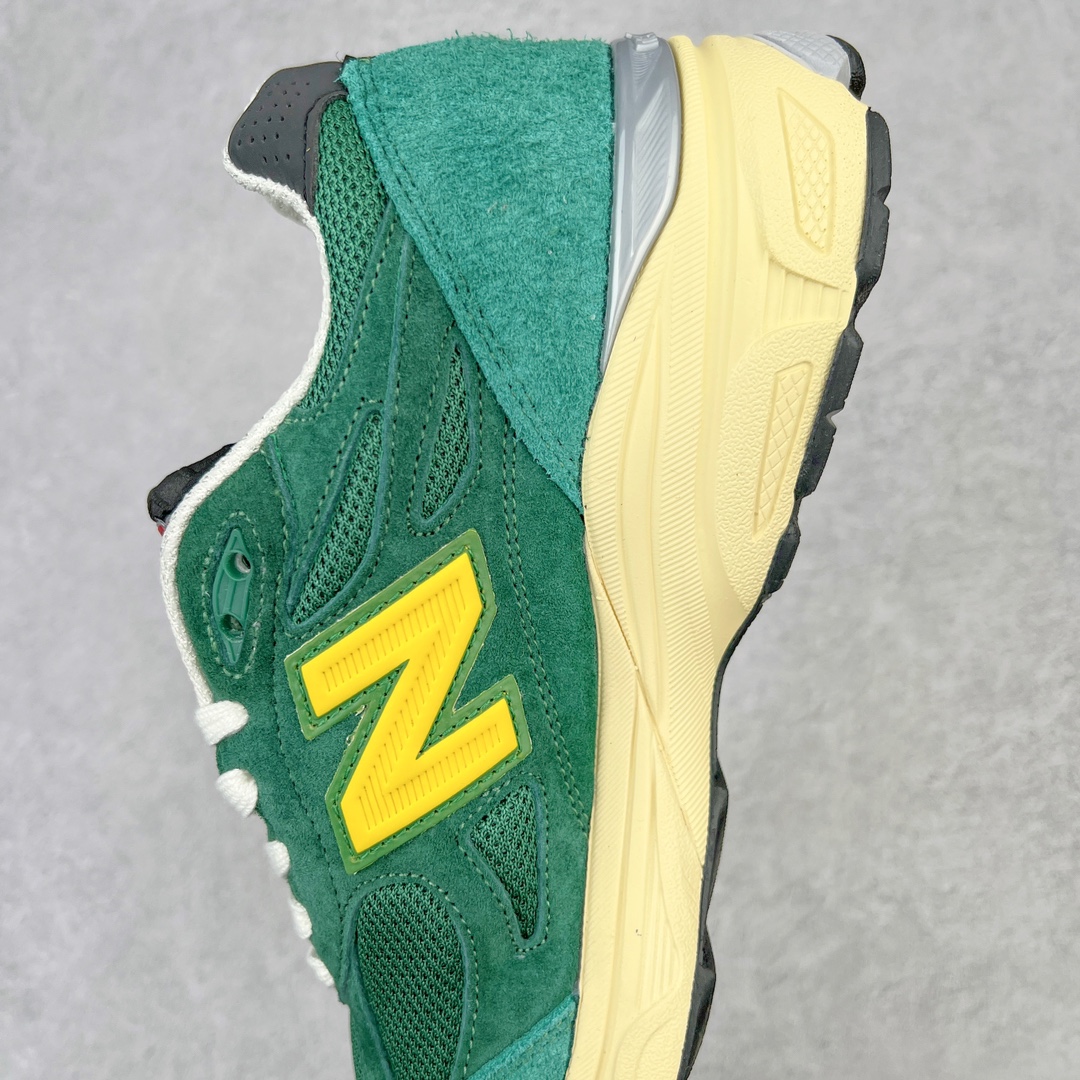图片[7]-＃K版纯原福利 New Balance M990GG3 新百伦NB990V3 绿色 第三代总统复古慢跑鞋 正确3M反光细节 原楦原纸版开发 正确6层组合底模精密开发 搭载全新碳素中底 后跟透明TPU水晶装饰条稳固 沿用了引以为傲的跑鞋手工技艺 采用猪皮绒面并包裹局部透气网面的鞋身设计 菱网鞋舌上刻有New Balance USA 鞋面依旧身着经典的大热之灰 彰显了其高端的品质身份 尺码：36 37 37.5 38 38.5 39 40 40.5 41.5 42 42.5 43 44 45-选品中心