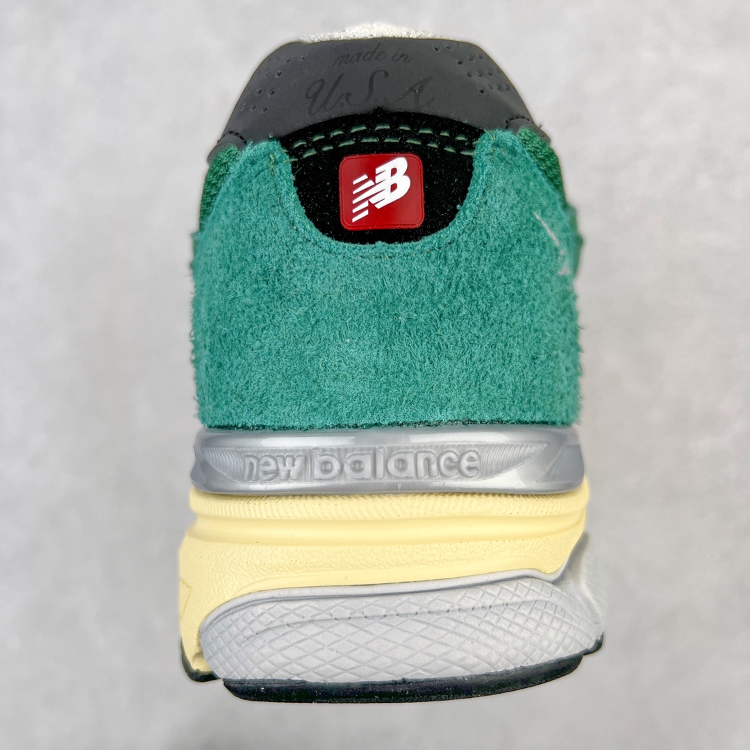 图片[8]-＃K版纯原福利 New Balance M990GG3 新百伦NB990V3 绿色 第三代总统复古慢跑鞋 正确3M反光细节 原楦原纸版开发 正确6层组合底模精密开发 搭载全新碳素中底 后跟透明TPU水晶装饰条稳固 沿用了引以为傲的跑鞋手工技艺 采用猪皮绒面并包裹局部透气网面的鞋身设计 菱网鞋舌上刻有New Balance USA 鞋面依旧身着经典的大热之灰 彰显了其高端的品质身份 尺码：36 37 37.5 38 38.5 39 40 40.5 41.5 42 42.5 43 44 45-选品中心