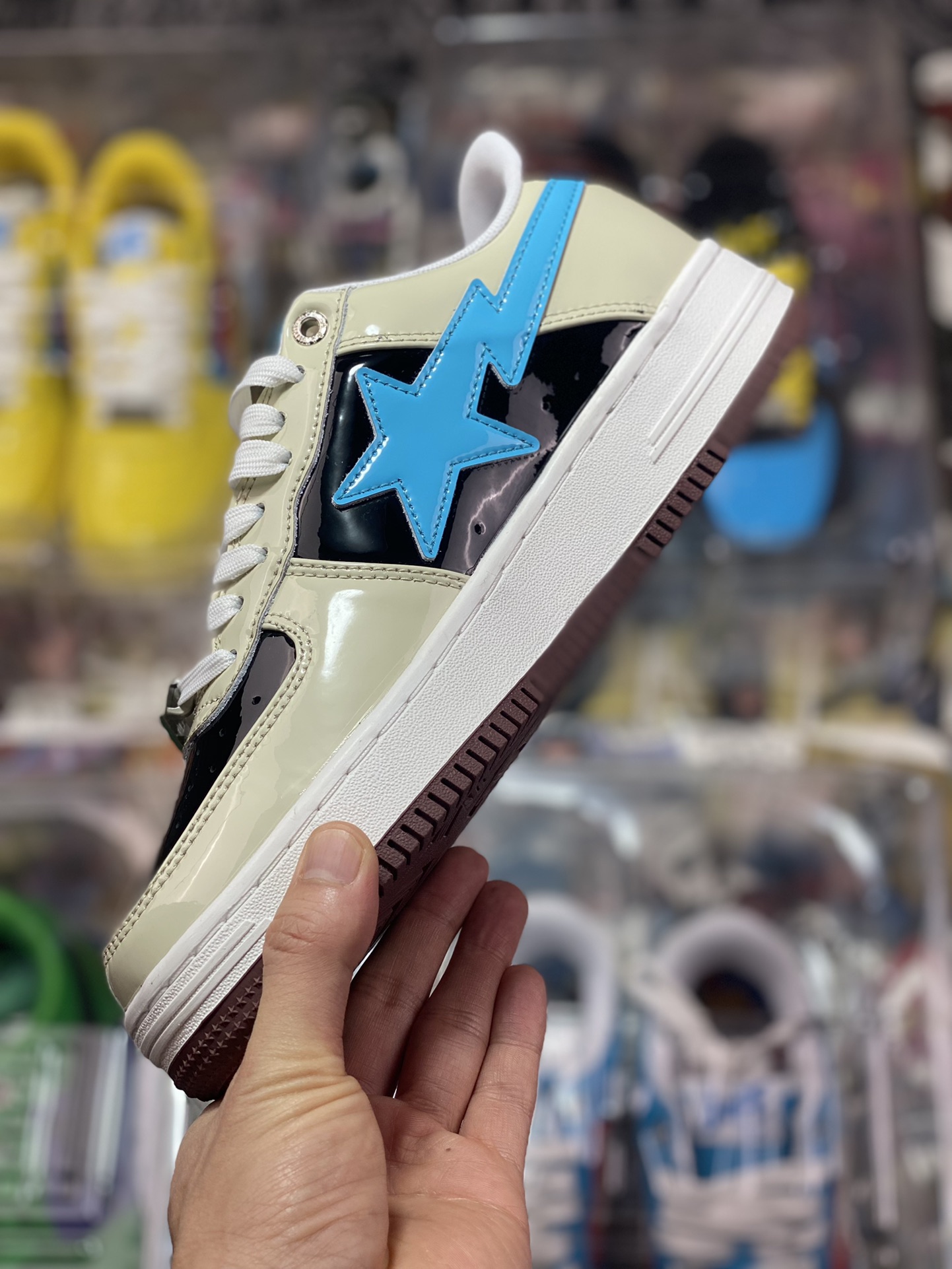 Bathing Ape BAPE Sta Low Flashing Star Series Low-top Sneakers ”Patent Leather Beige Black Brown Blue Rocket Raccoon” 001FW-I731-906