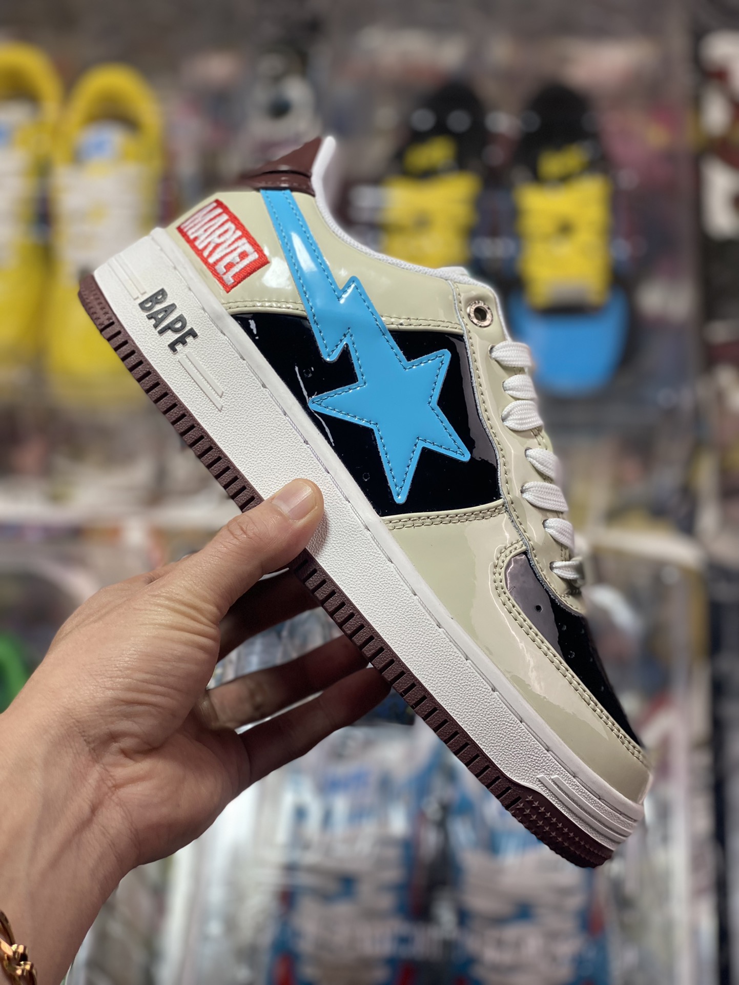 Bathing Ape BAPE Sta Low Flashing Star Series Low-top Sneakers ”Patent Leather Beige Black Brown Blue Rocket Raccoon” 001FW-I731-906