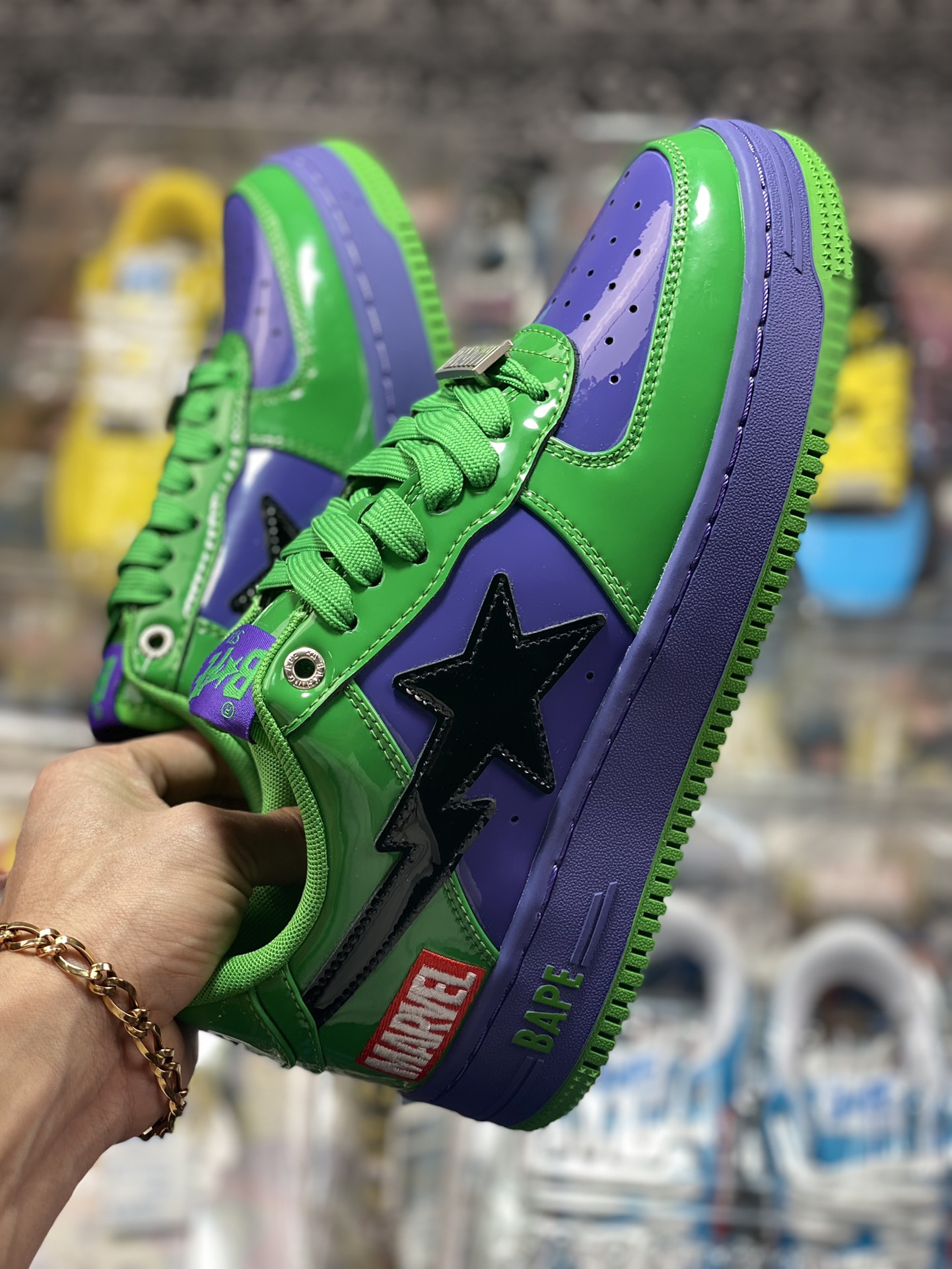 BAPE Sta Low Flashing Star Series Low-top Sneakers ”Patent Leather Green Purple Hulk” 001FW-I731-904