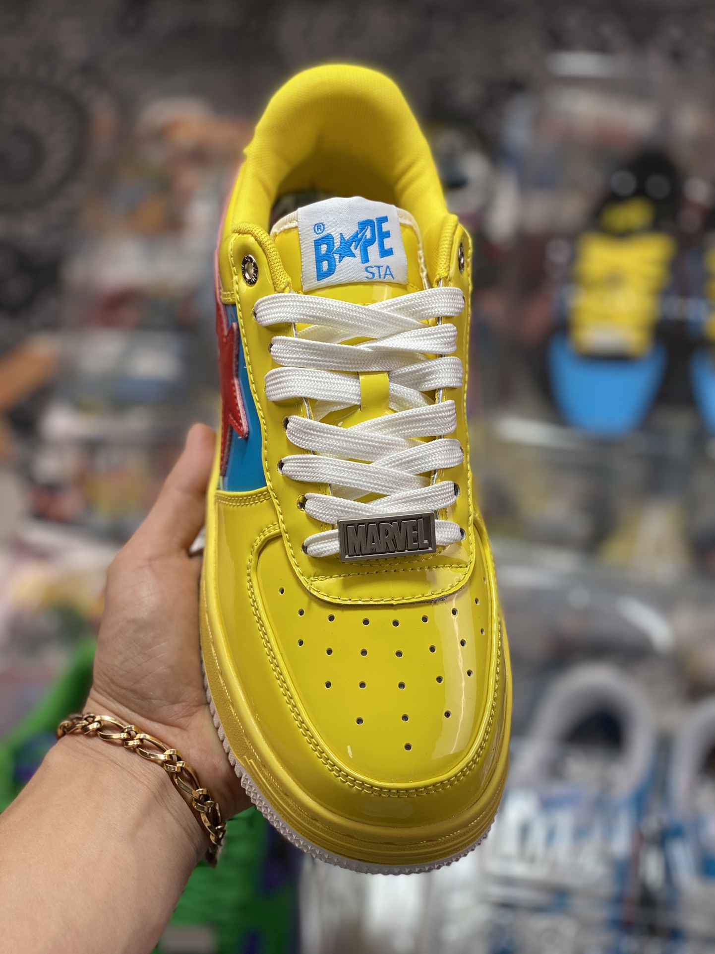 BAPE Sta Low Flashing Star Series Low-top Classic Retro Casual Sports Shoes ”Patent Leather Yellow Blue Red Thor” 1I73-3191-905