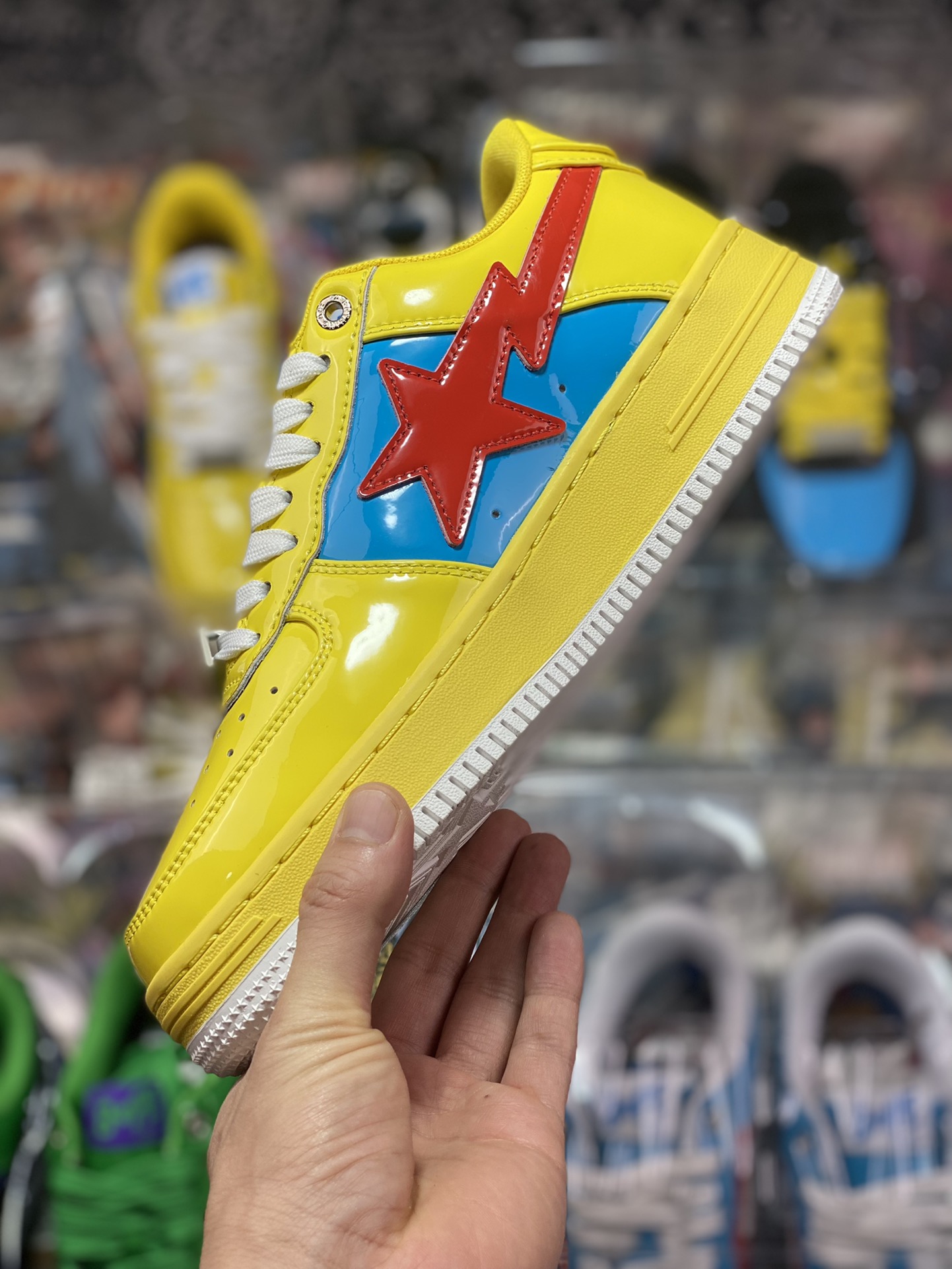 BAPE Sta Low Flashing Star Series Low-top Classic Retro Casual Sports Shoes ”Patent Leather Yellow Blue Red Thor” 1I73-3191-905