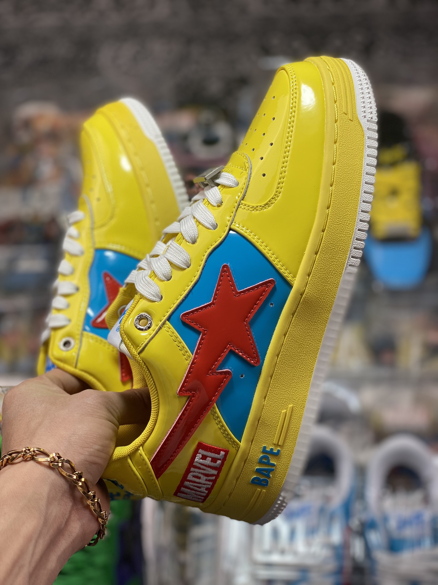 BAPE Sta Low Flashing Star Series Low-top Classic Retro Casual Sports Shoes ”Patent Leather Yellow Blue Red Thor” 1I73-3191-905