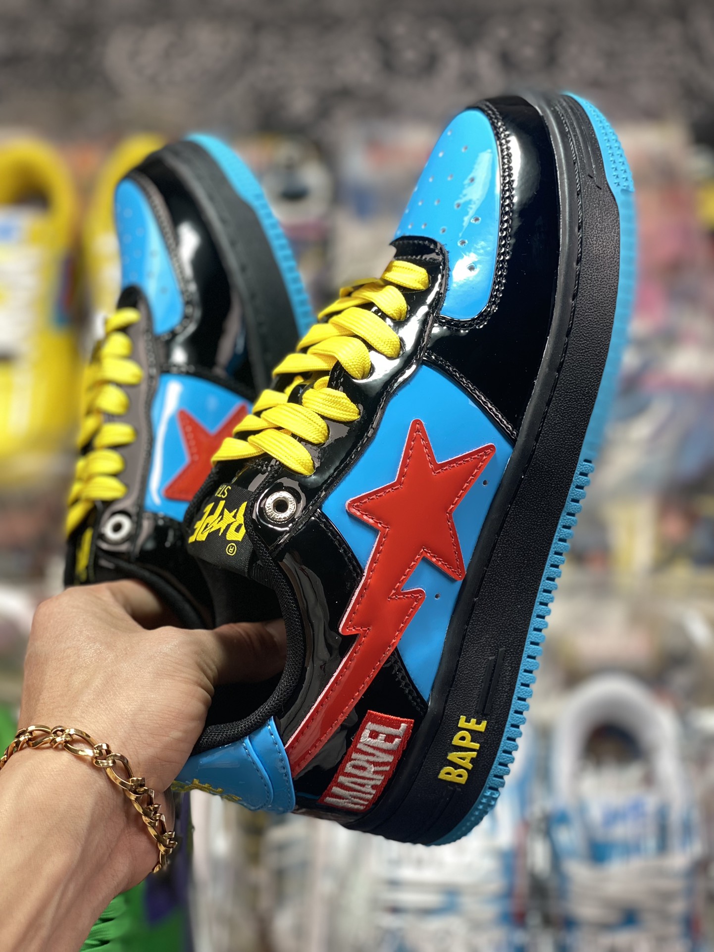 Marvel Studios ”Marvel” x Japan's Harajuku trendy brand sneakers ”Patent Leather Black Blue Red” 001FW-I731-904