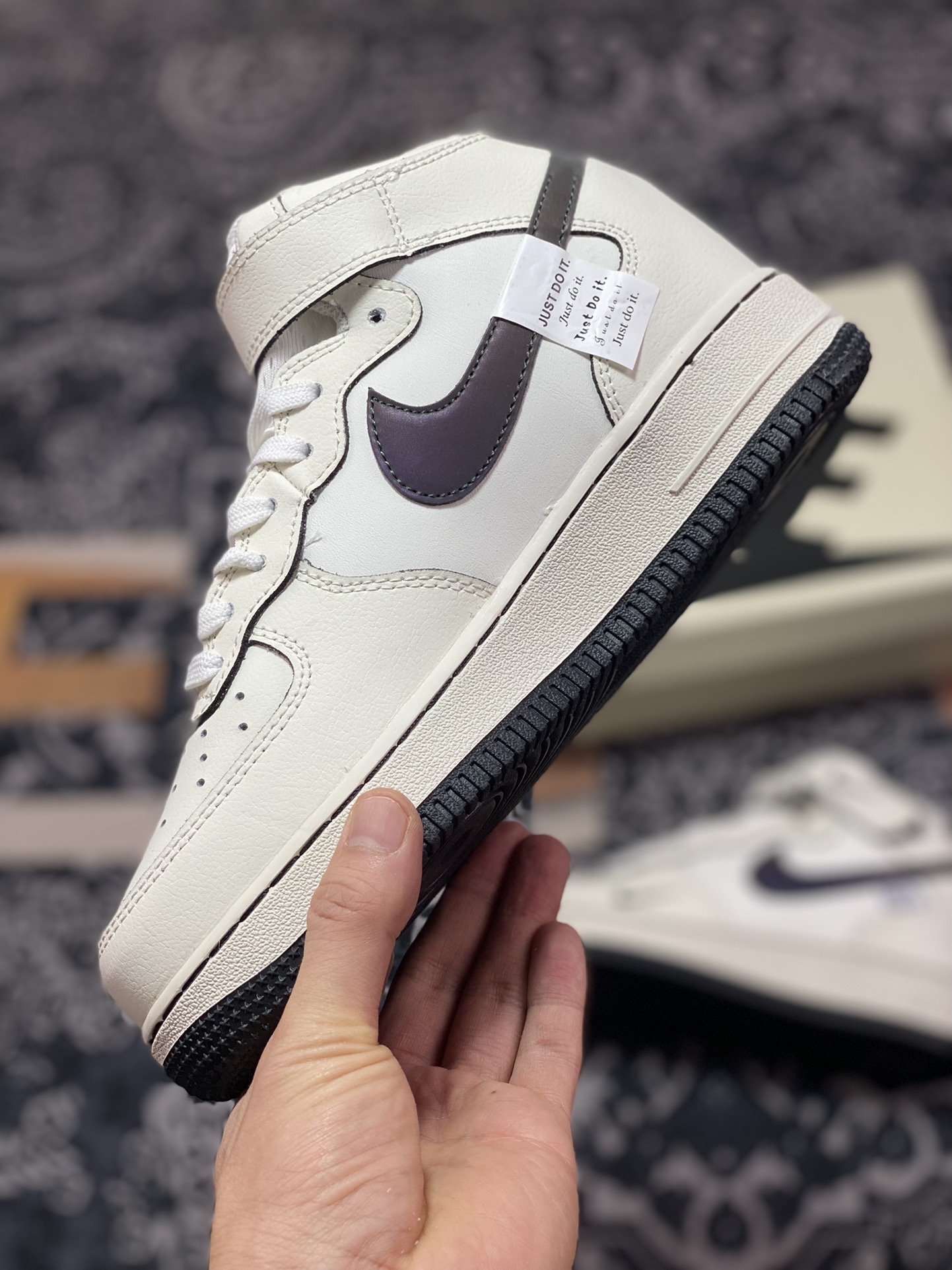 Nike Air Force 1 '07 Mid ”Milky White/Chameleon Mini Swoosh” Air Force 1 sneakers ”Leather Beige Black Chameleon Small Hook” FB1869-066