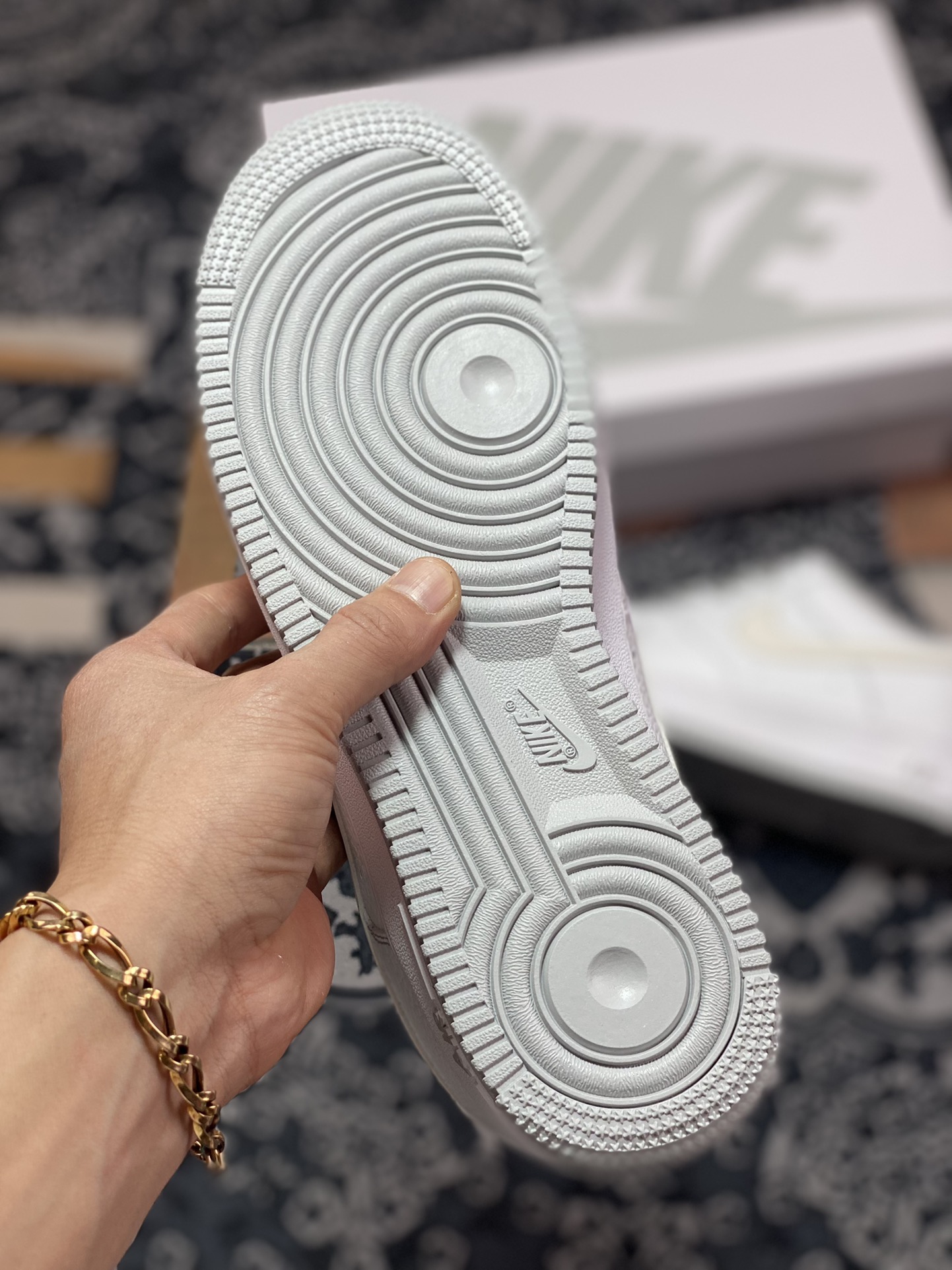 240 Nike Air Force 1 Low”MORE THAN____”空军一号板鞋“白浅灰签名涂鸦”UO5369-603
