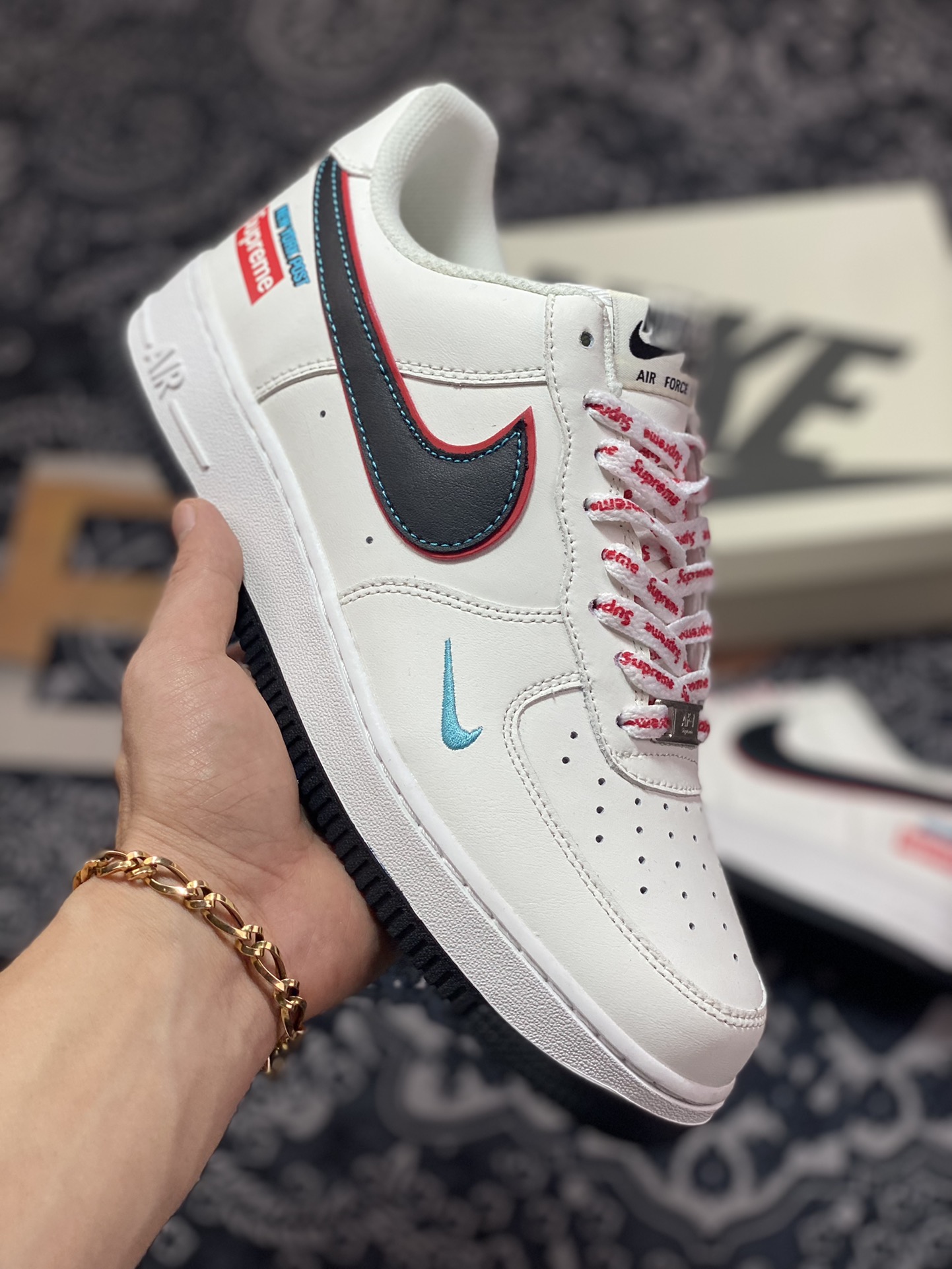 240 Supreme x Nike Air Force 1 07 Low”Supreme”空军一号“皮革米白黑蓝红Sup”BS9055-816