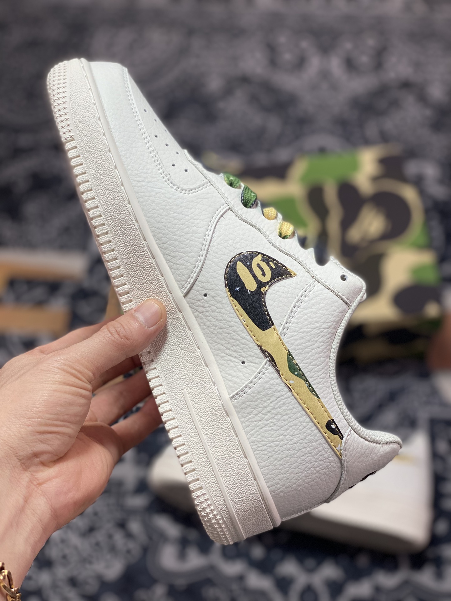 A Bathing Ape BAPE Sta Low Star series low-cut shoes ”leather white and green camouflage” 1H20-191-045