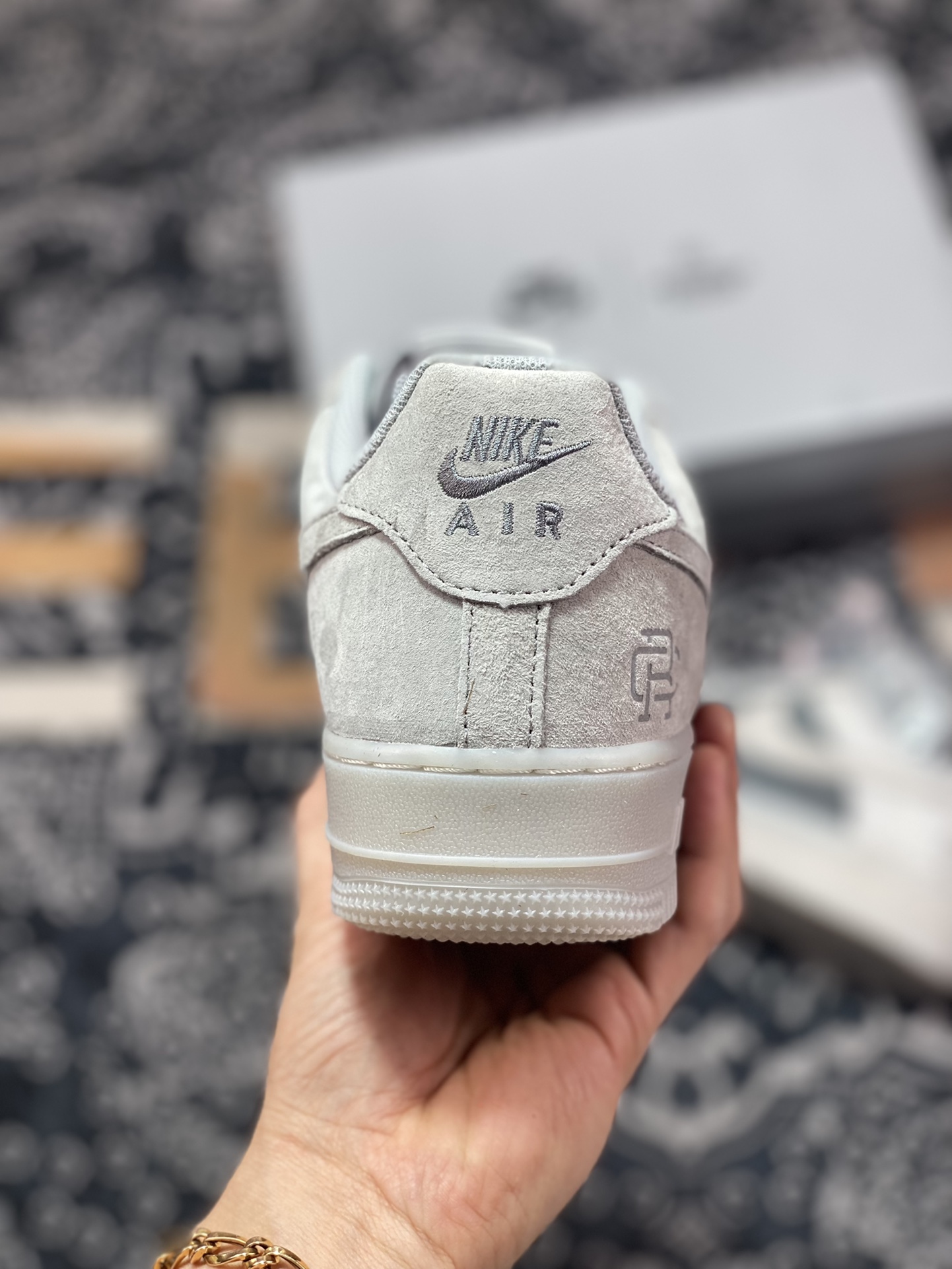 260 Reigning Champ x Nike Air Force 1 Low '07”RC”空军一代 NB5563-066