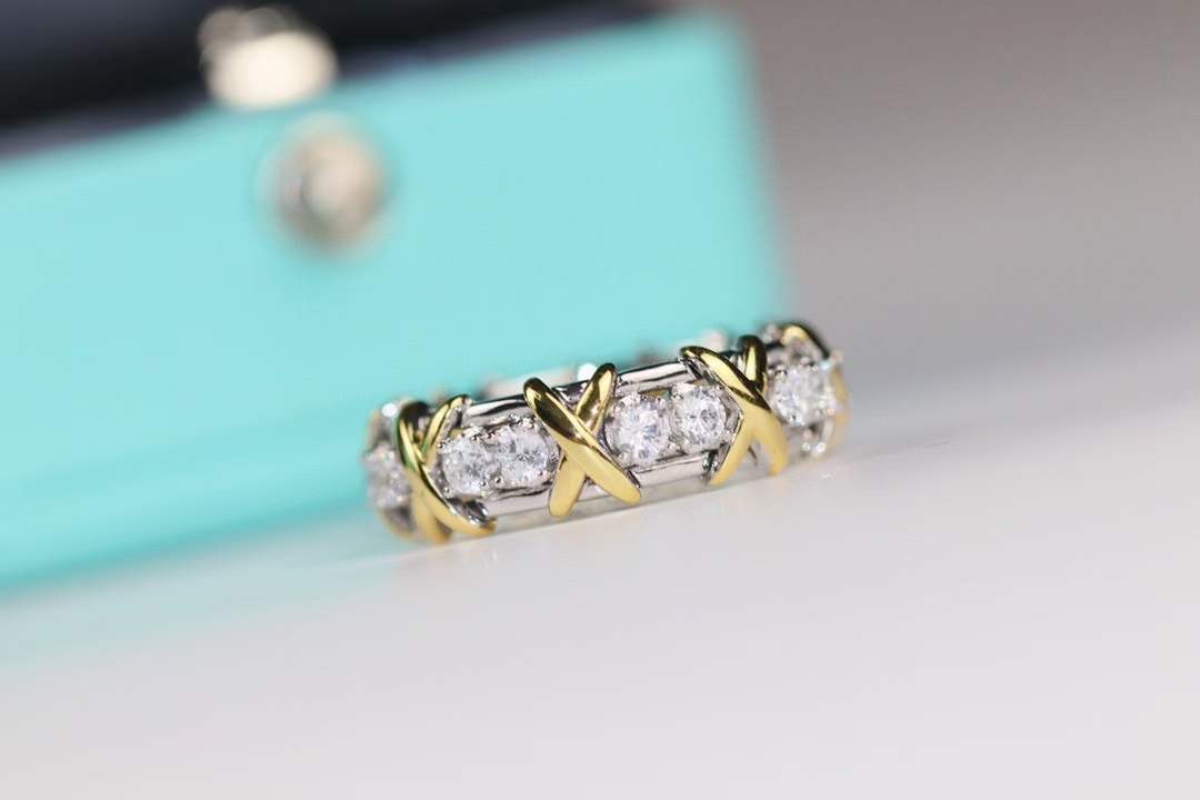 Tiffany & Co. Tiffany&Co.sixteen stone钻戒