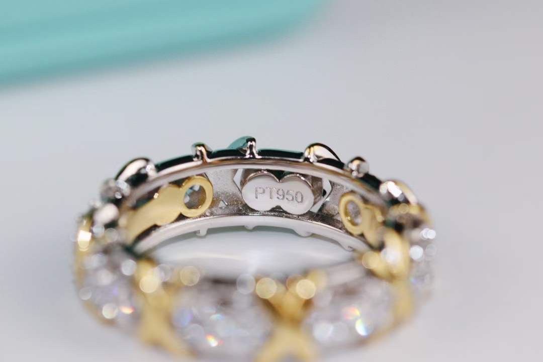 Tiffany & Co. Tiffany&Co.sixteen stone钻戒