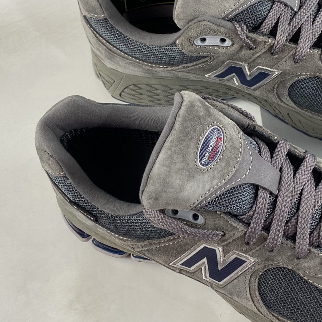 P260 New Balance 2002系列 复古休闲跑步鞋 M2002RXC