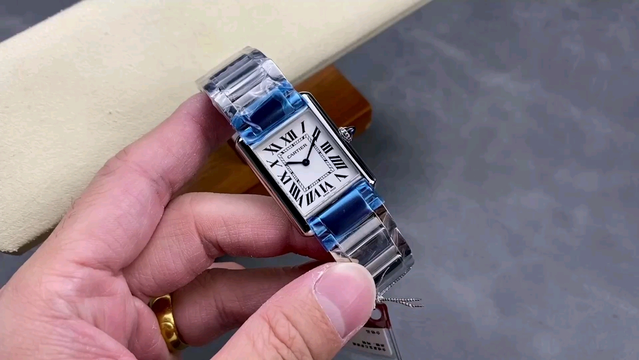 Cartier F1厂卡地亚TANK MUST de Cartier全系列倾情打造 中号33 7*25