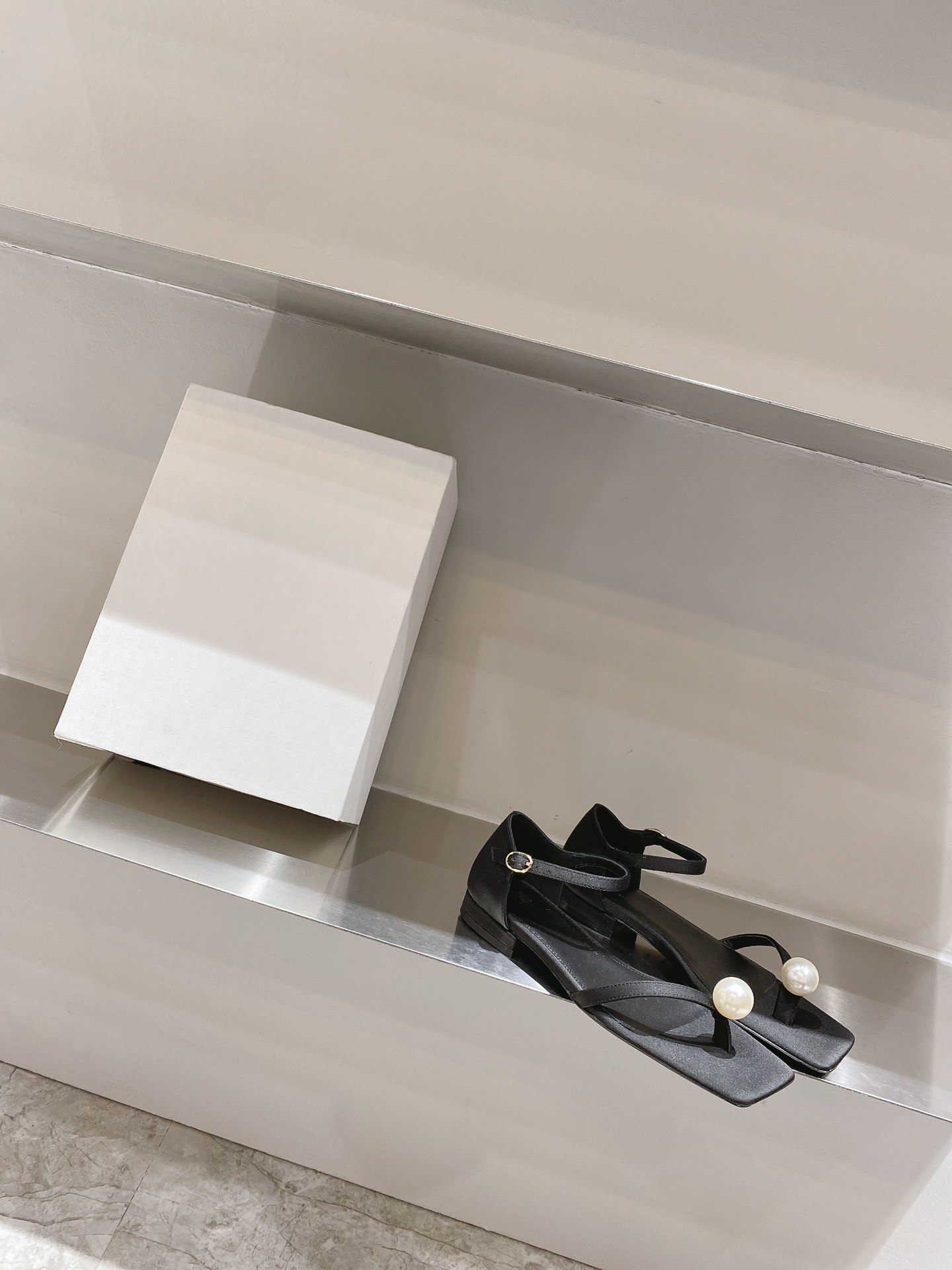 Luxurious Totem*2023 Spring and Summer Leather Shoes Collection unveiled with Imported Materials and Italian Craftsmanship. - 图片 2