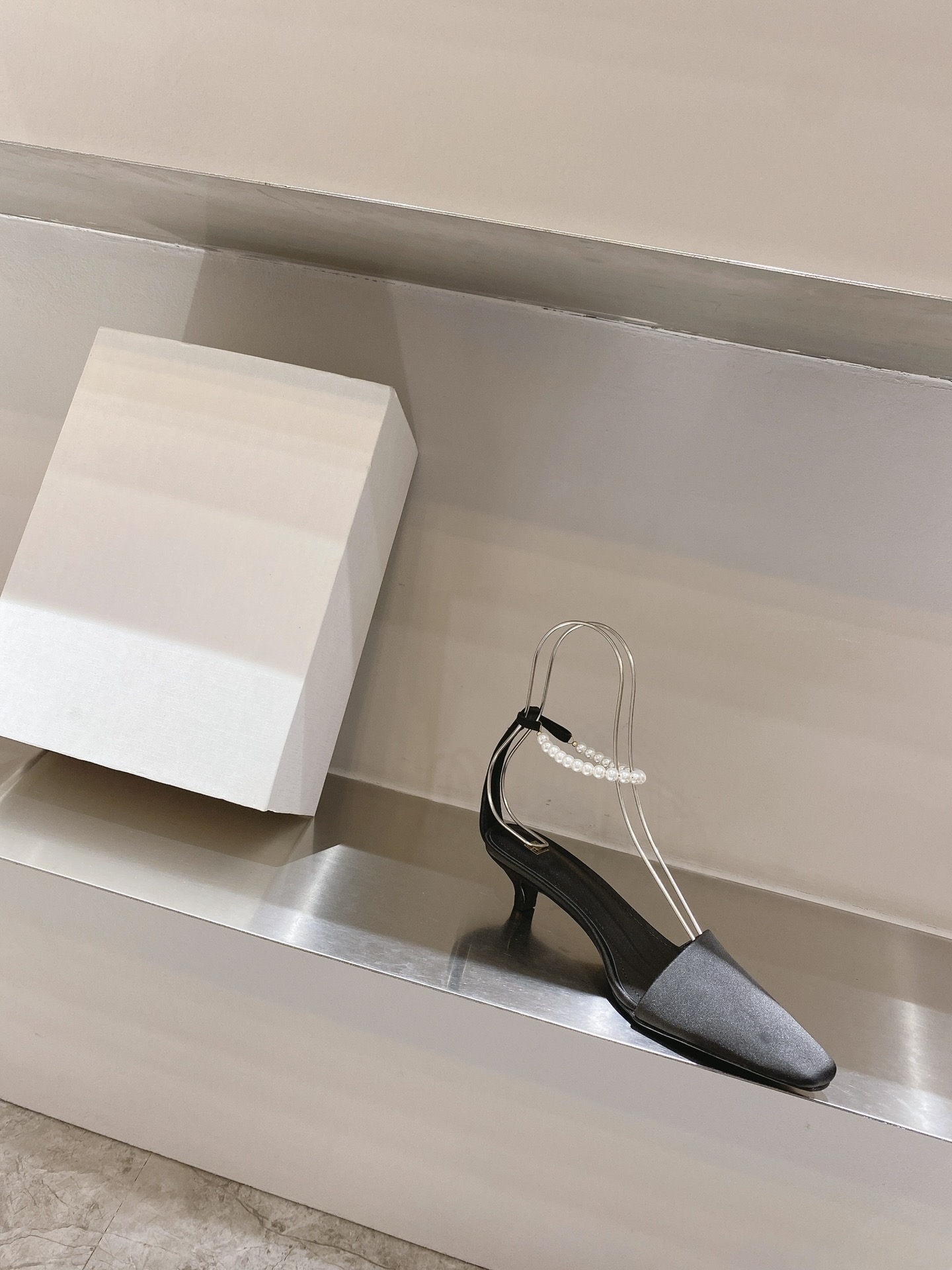 “Totem*2023 Spring and Summer New Grail: Italian Leather Shoes Collection” - 图片 5
