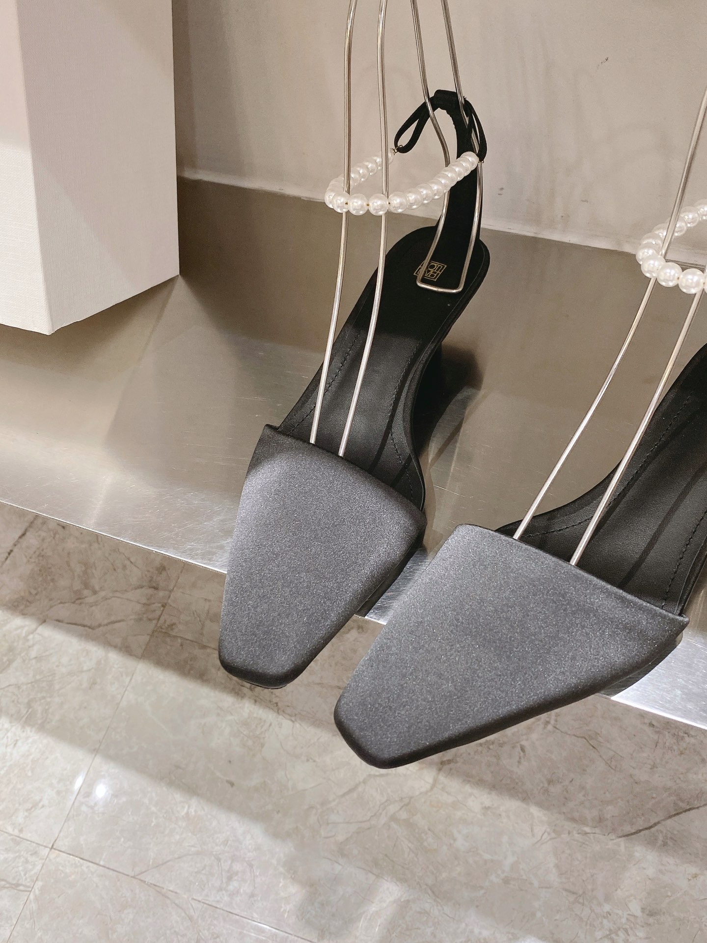 “Totem*2023 Spring and Summer New Grail: Italian Leather Shoes Collection” - 图片 6