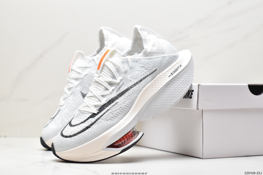 250 新品发布 Nike Air Zoom Alphafly  整体采用前作的设计语言DJ6206-100
