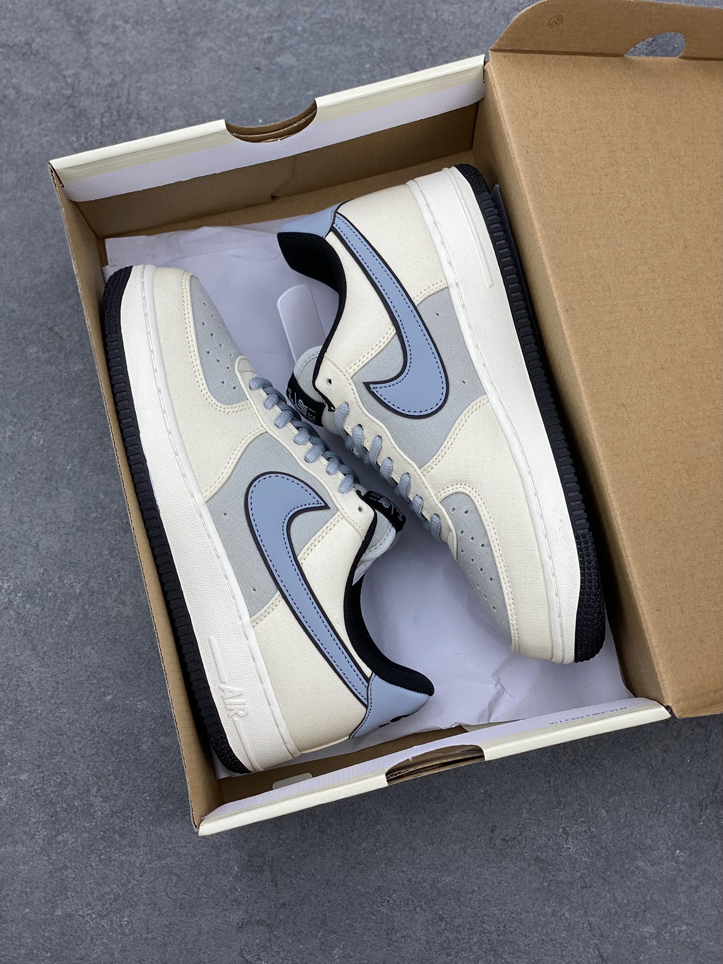 Nike Air Force 1 '07 Low-Top Sneakers - Gray and Beige - Limited Edition 10 i1676922207 1321 8