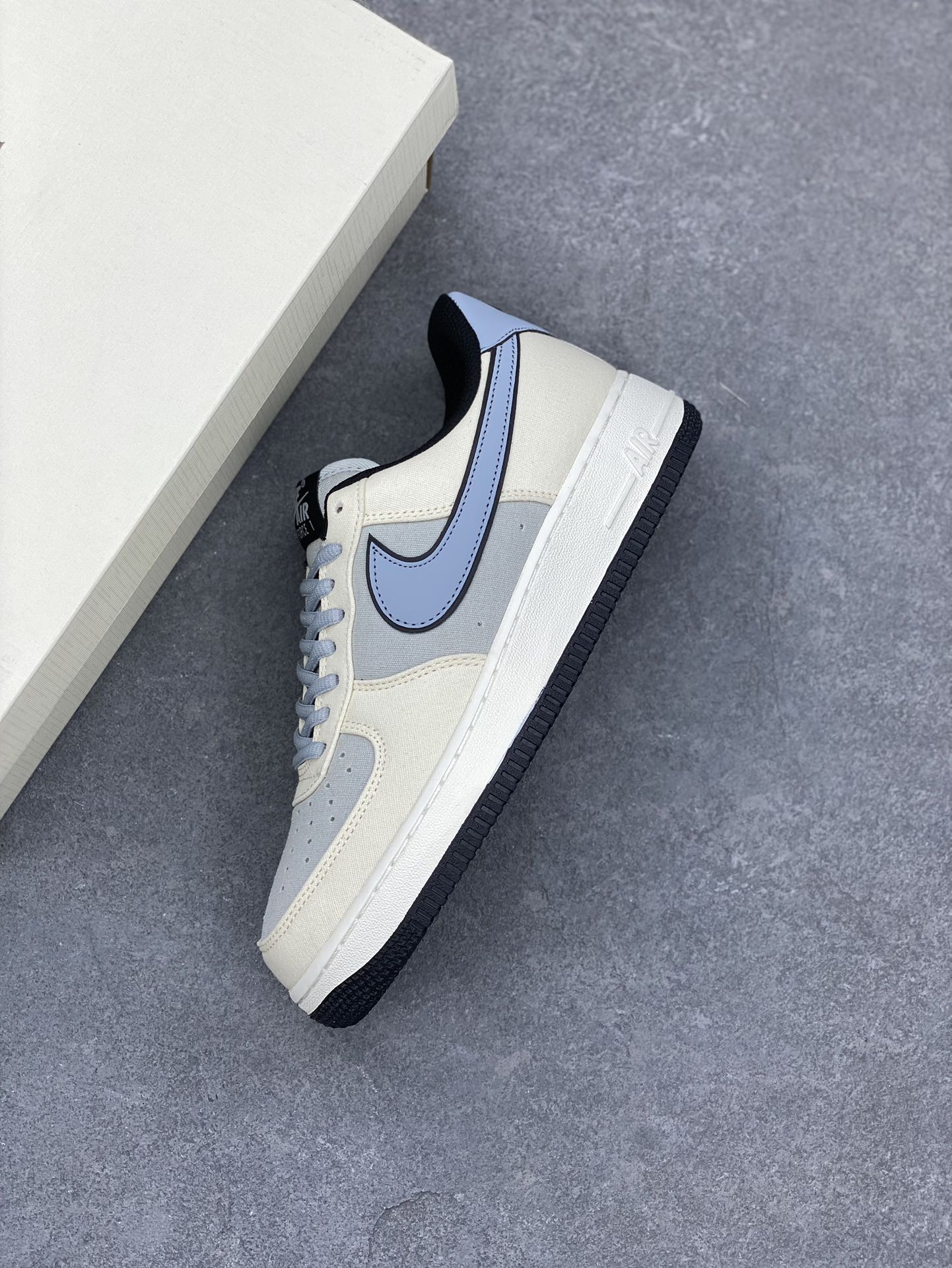 Nike Air Force 1 '07 Low-Top Sneakers - Gray and Beige - Limited Edition 8 i1676922207 4514 6