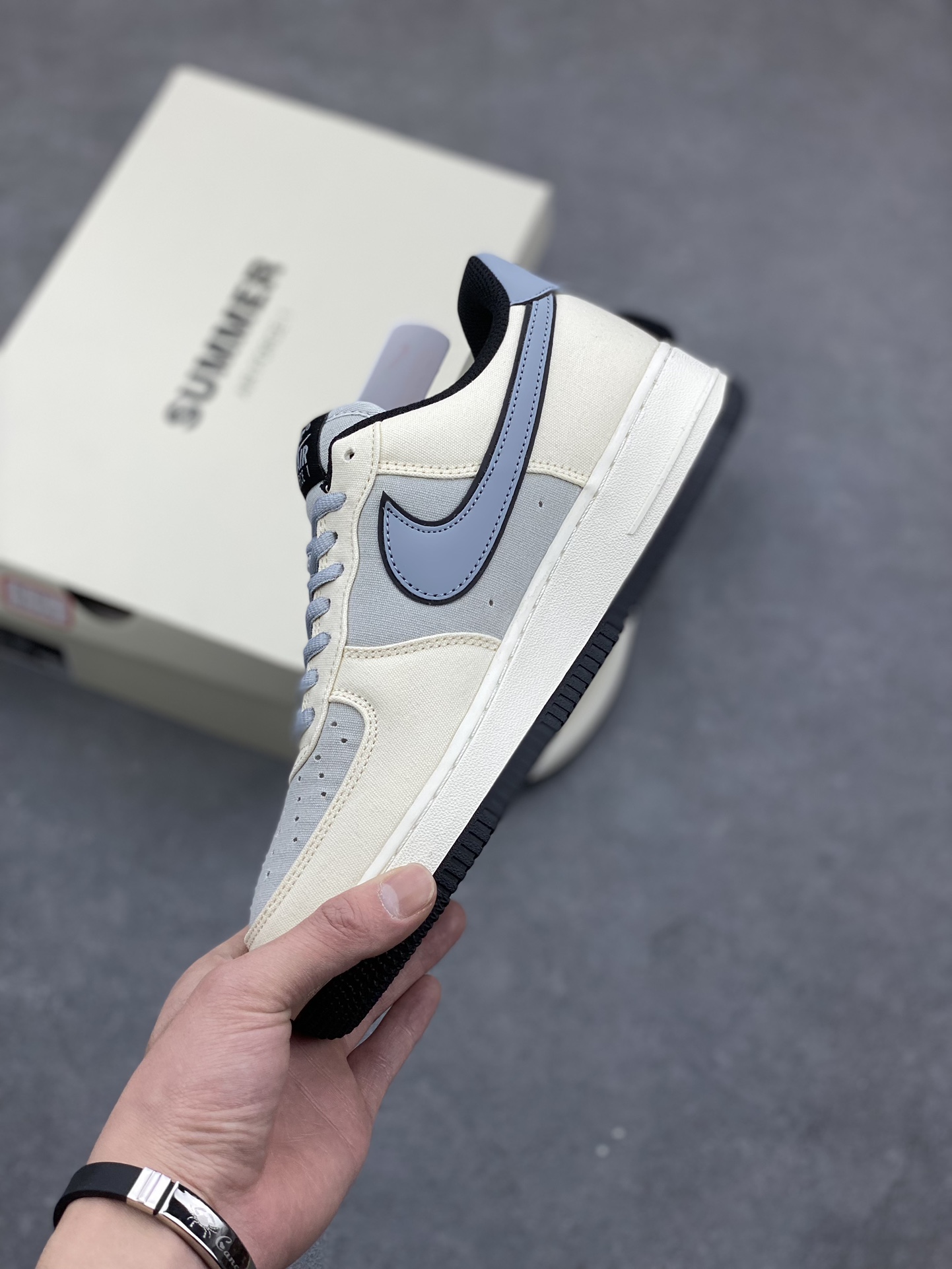 Nike Air Force 1 '07 Low-Top Sneakers - Gray and Beige - Limited Edition 4 i1676922207 6954 2