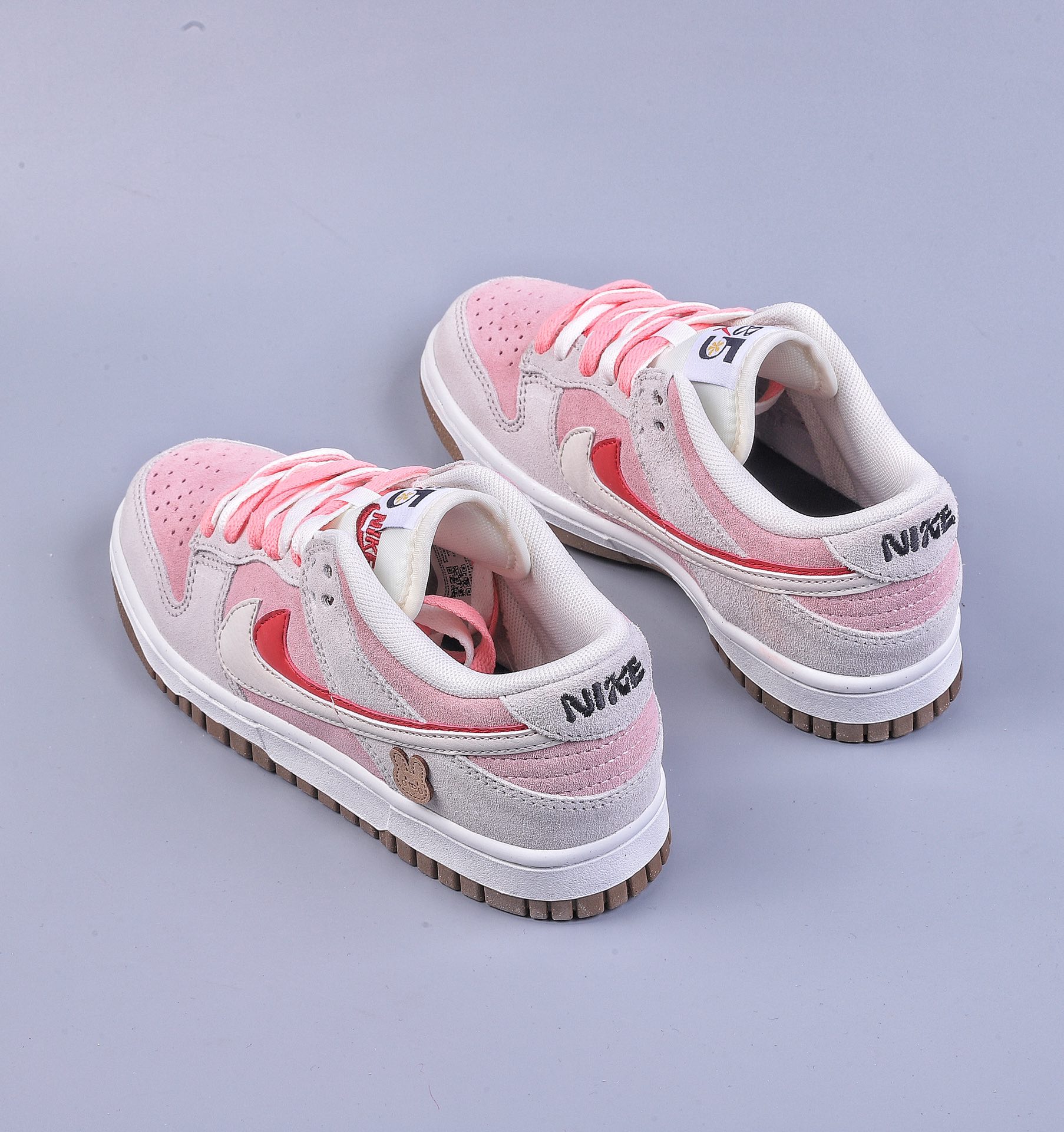 200 Nike Dunk Low SE 85 双钩复古休闲板鞋 白粉兔年限定 DO9457-100