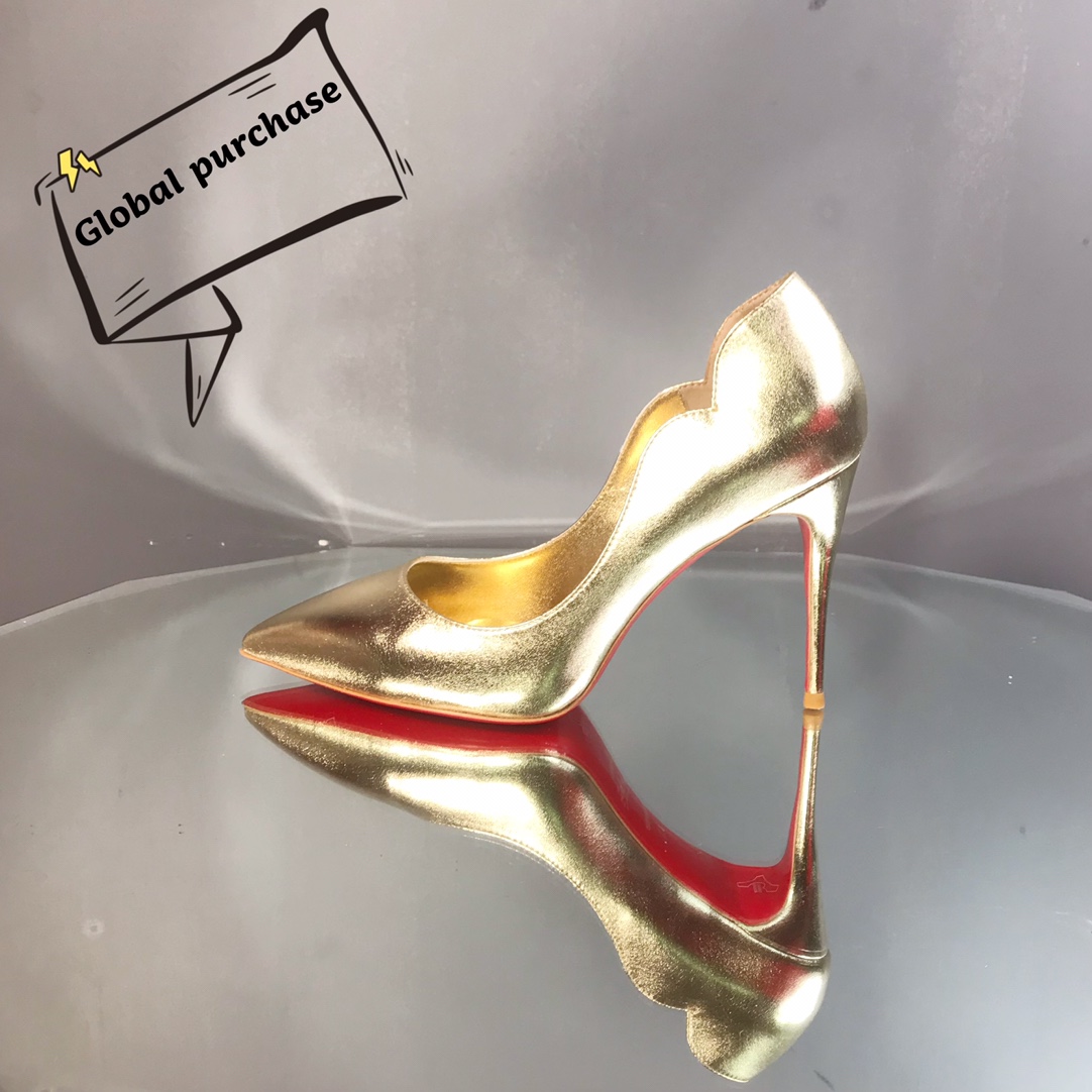 NO:100657,High-end customized classic fan style series!  H10Cm, size 34-42. Genuine leather large sole 9033 - fan gold cowhide golden sheepskin, official website synchronized standard European code Reference:9033- Color:gold/gold Material:patent leather Lining:fluorescent goat leather Heel height:10Cm Sole:leather sole Size:EUR 34-42 (US 4-11):,,christian louboutin,cowhide,sheepskin,Leather soles19860909高端订制 精典扇面款系列！ H10Cm,尺码34-42码. 真皮大底9033－扇面金牛皮金羊皮里,官网同步 标准欧码 Reference:9033- Color:gold/gold Material:patent leather Lining:fluorescent goat leather Heel heigh:10Cm Sole:leather sole Size:EUR 34－42（US 4一11) :,,christian louboutin,cowhide,sheepskin,Leather soles,Women's Shoes
