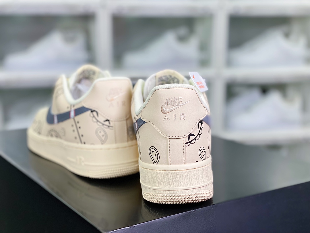 260 Air Force 1 07 LV8 Low”Beige/Black Paisley”空军一号板鞋“米白黑腰果花涂鸦”CW2288-316
