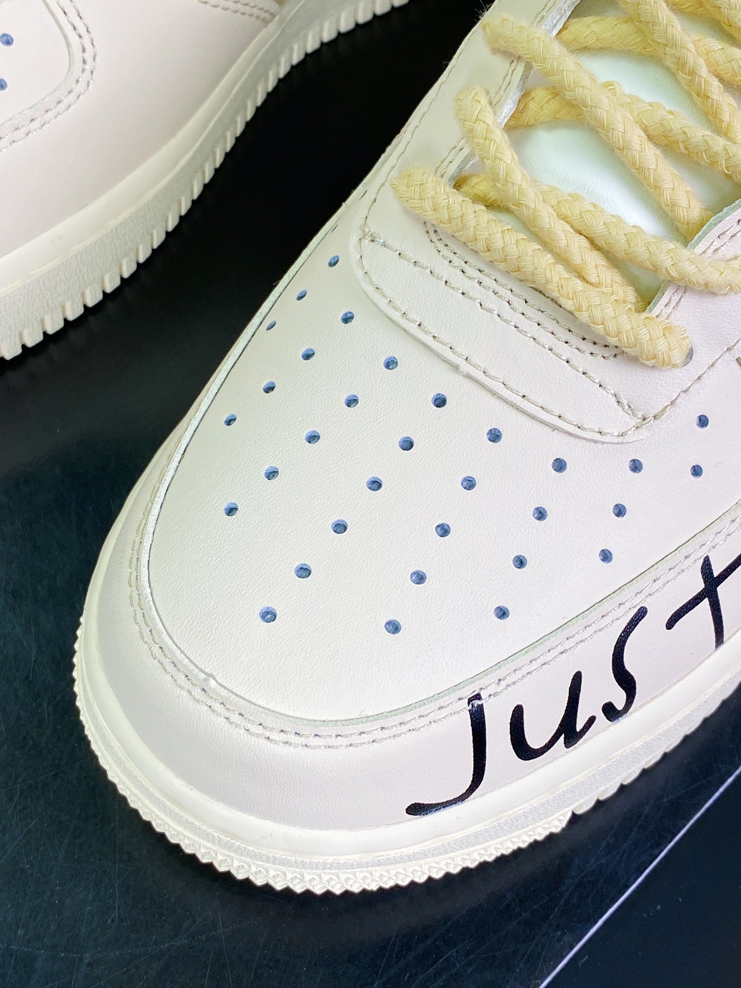 260 Air Force 1 07 LV8 Low”Beige/Black Paisley”空军一号板鞋“米白黑腰果花涂鸦”CW2288-316