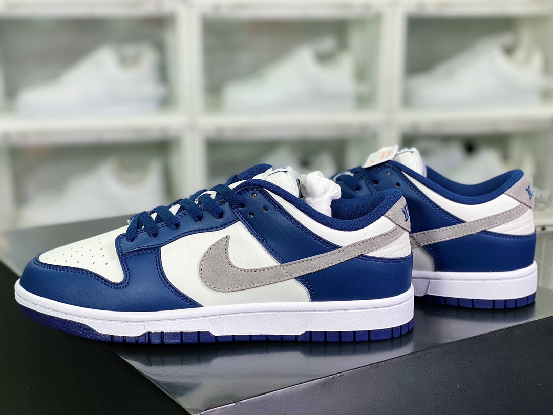 220 SB Dunk Low”Ironstone”扣篮系列低帮板鞋“蓝白灰勾”FD9746-400