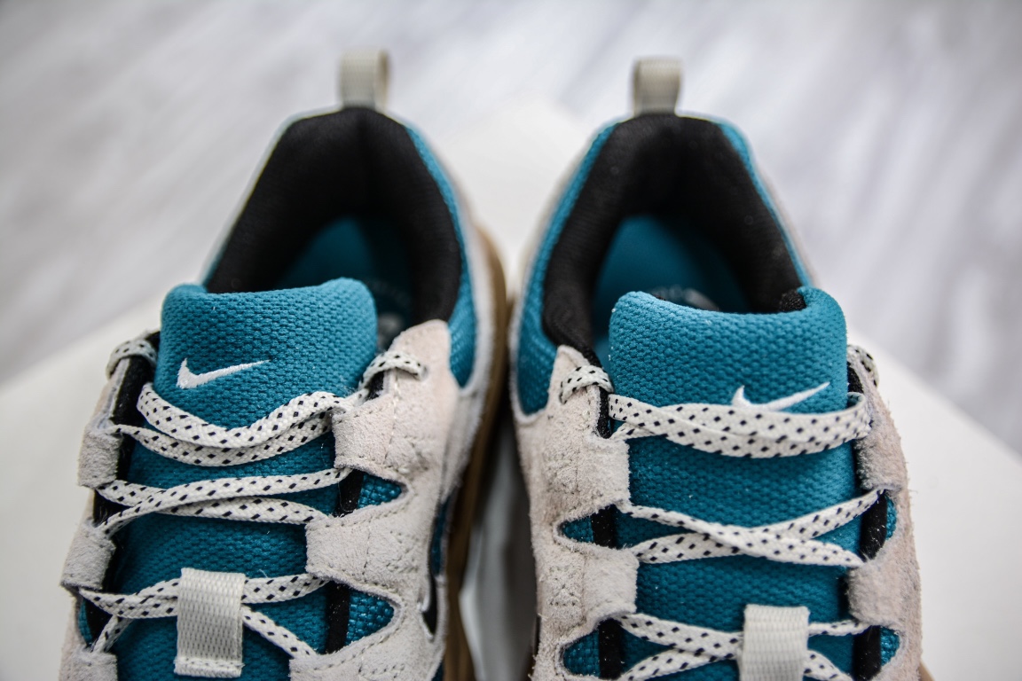 230 耐克 Nike M2K Tekno PLUS 复古休闲老爹鞋 DR9761