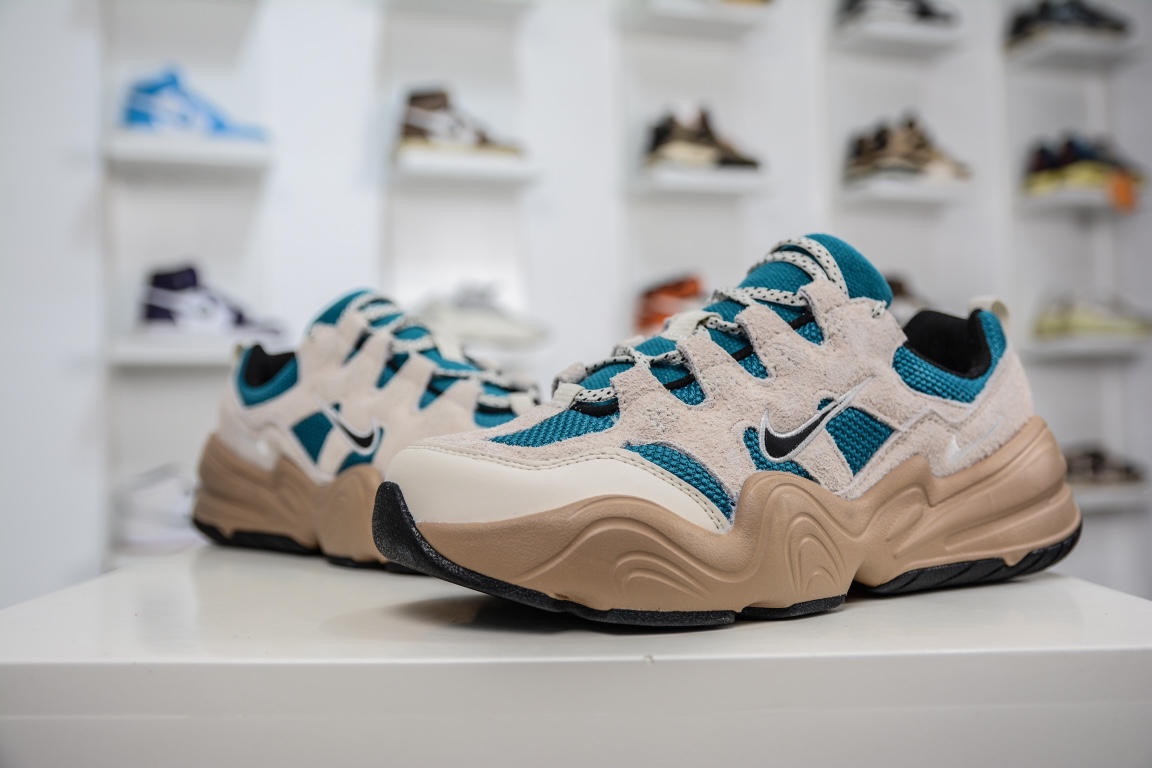 230 耐克 Nike M2K Tekno PLUS 复古休闲老爹鞋 DR9761