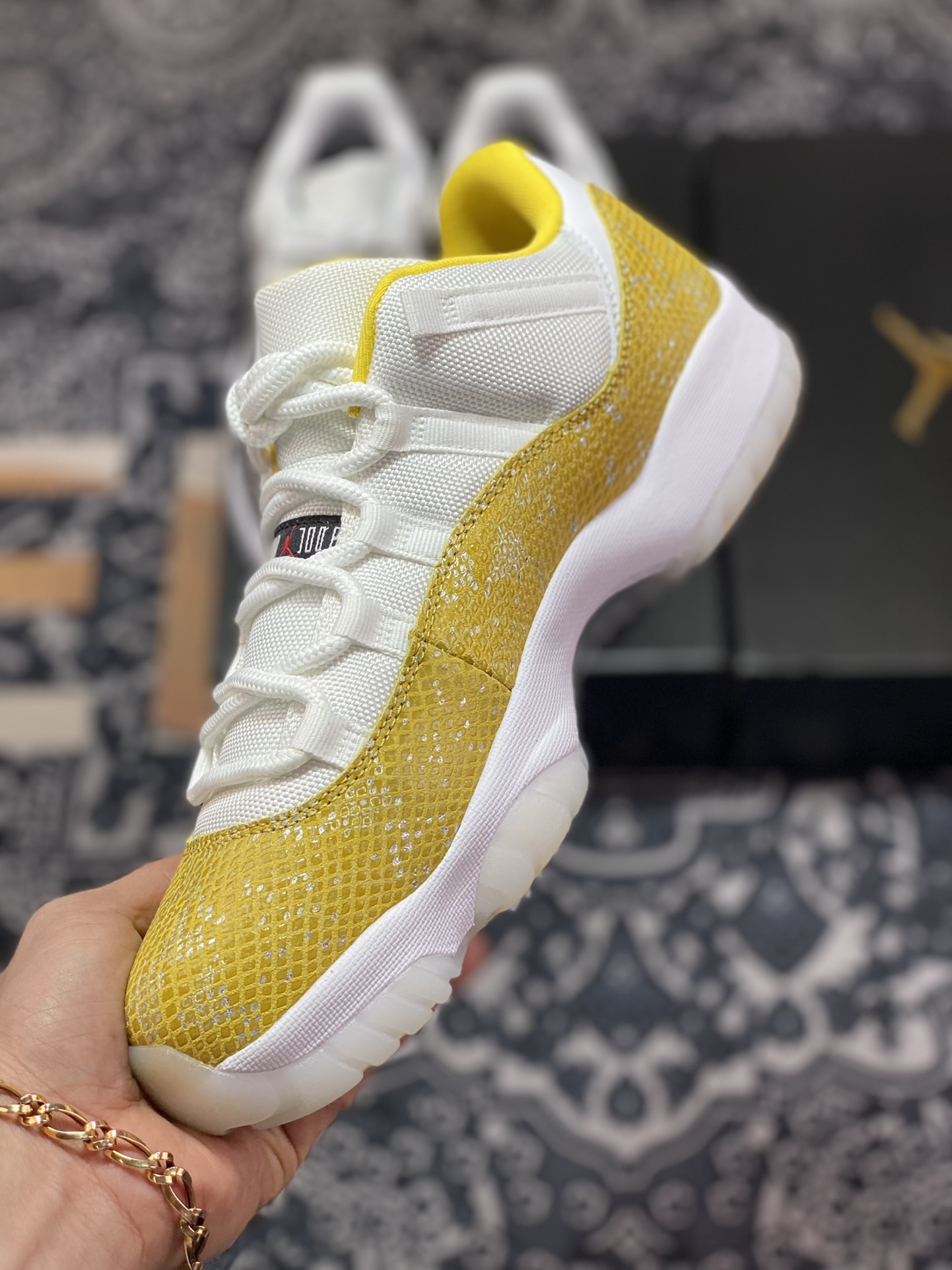 360 原装级别 Air Jordan 11 ” Yellow Sneaker ” AJ11乔11低帮 白黄 黄蛇 文化篮球鞋 AH7860-107