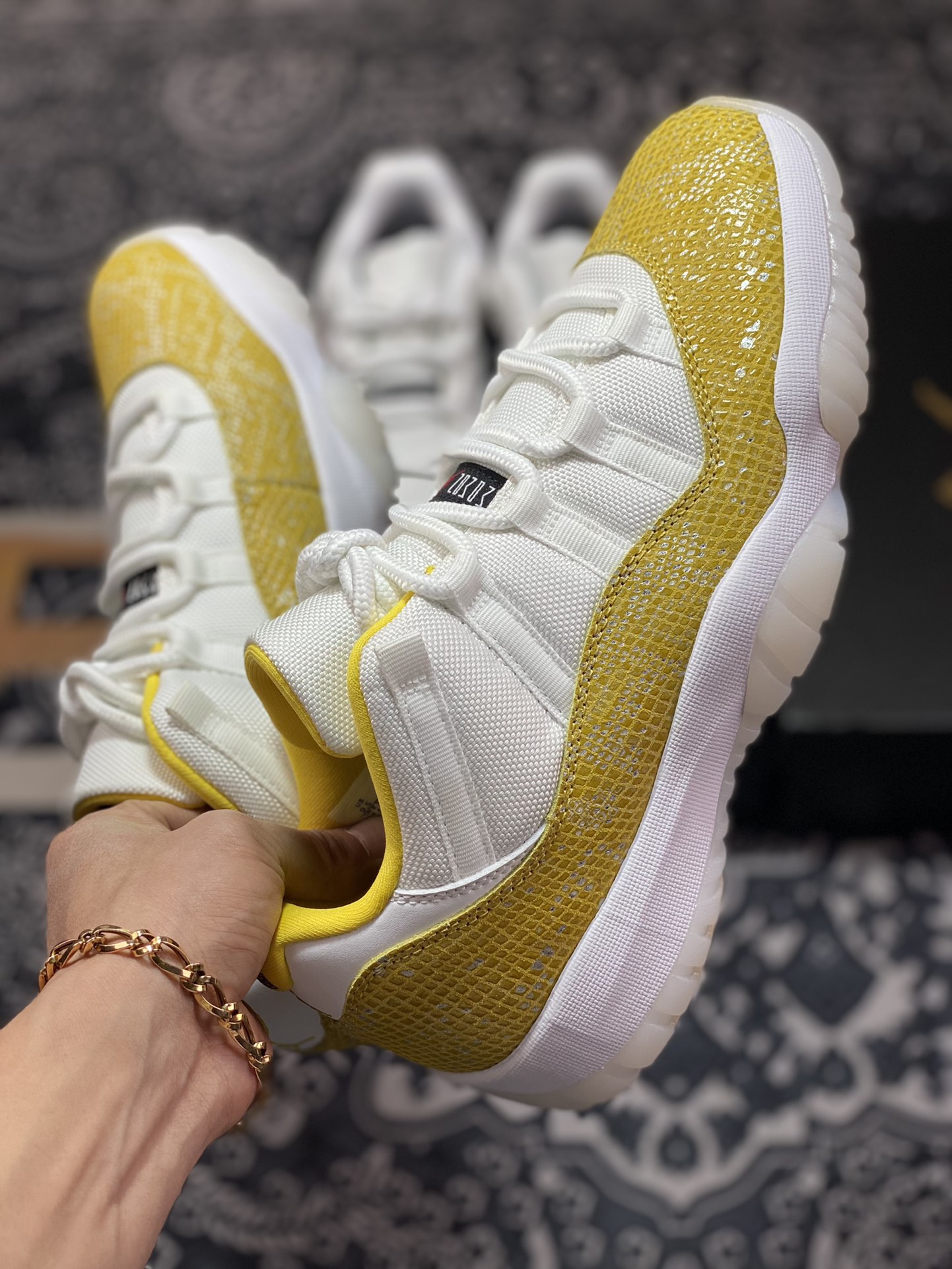 360 原装级别 Air Jordan 11 ” Yellow Sneaker ” AJ11乔11低帮 白黄 黄蛇 文化篮球鞋 AH7860-107