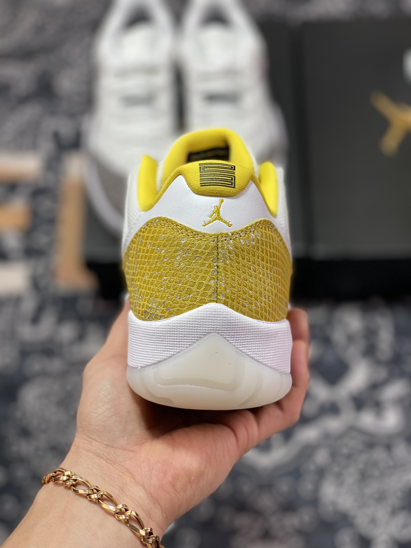 360 原装级别 Air Jordan 11 ” Yellow Sneaker ” AJ11乔11低帮 白黄 黄蛇 文化篮球鞋 AH7860-107