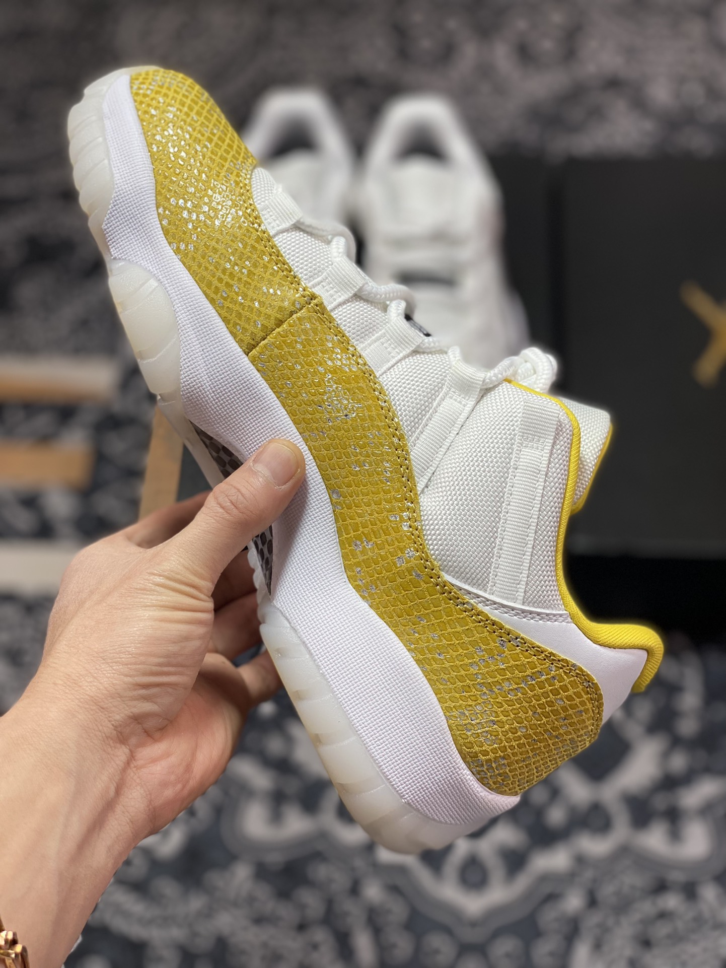 360 原装级别 Air Jordan 11 ” Yellow Sneaker ” AJ11乔11低帮 白黄 黄蛇 文化篮球鞋 AH7860-107