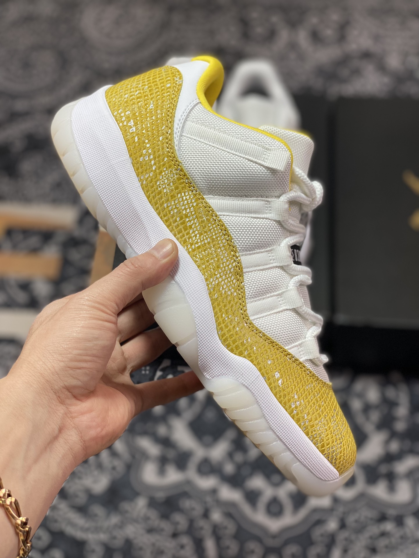 360 原装级别 Air Jordan 11 ” Yellow Sneaker ” AJ11乔11低帮 白黄 黄蛇 文化篮球鞋 AH7860-107