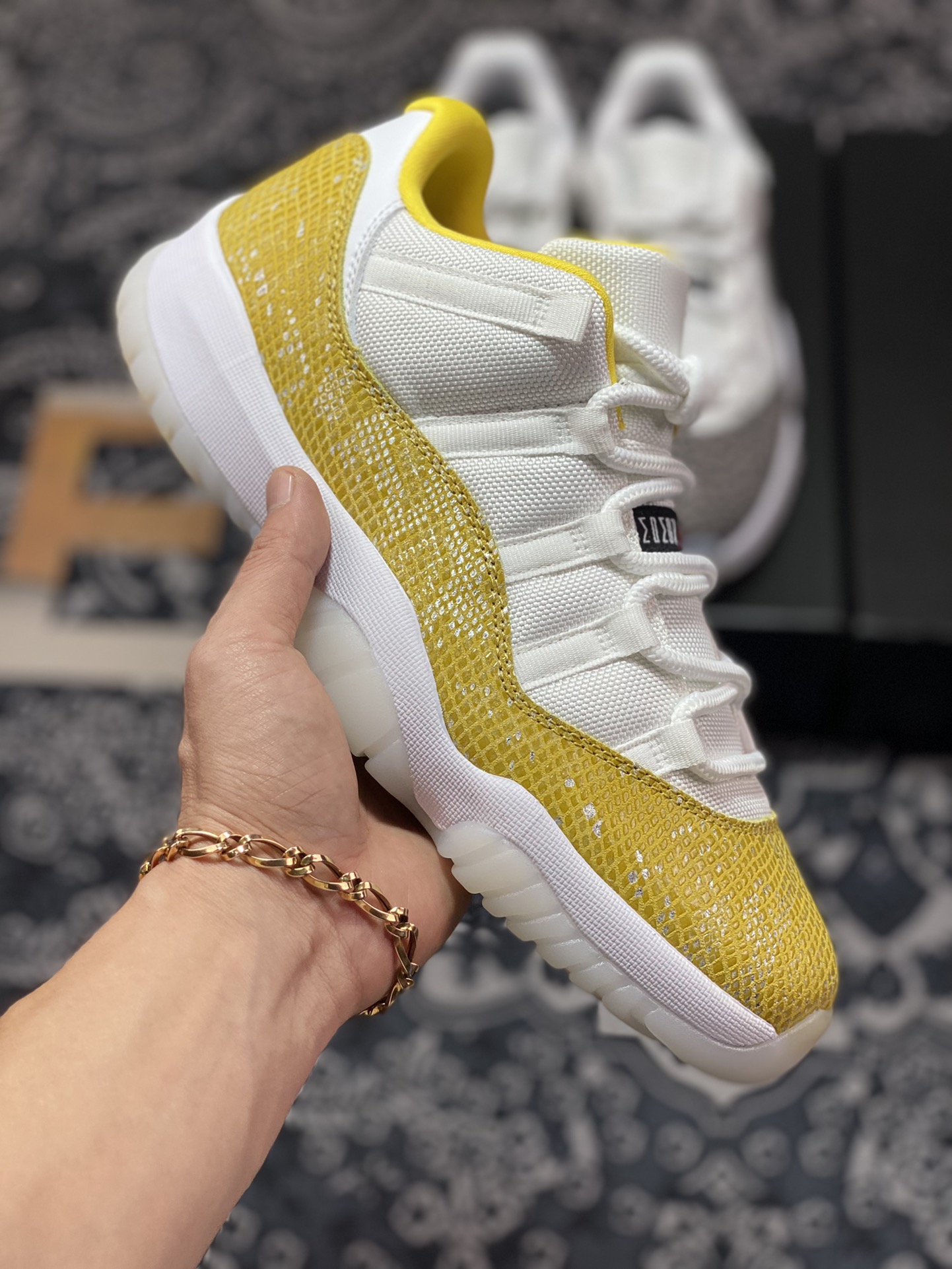 360 原装级别 Air Jordan 11 ” Yellow Sneaker ” AJ11乔11低帮 白黄 黄蛇 文化篮球鞋 AH7860-107