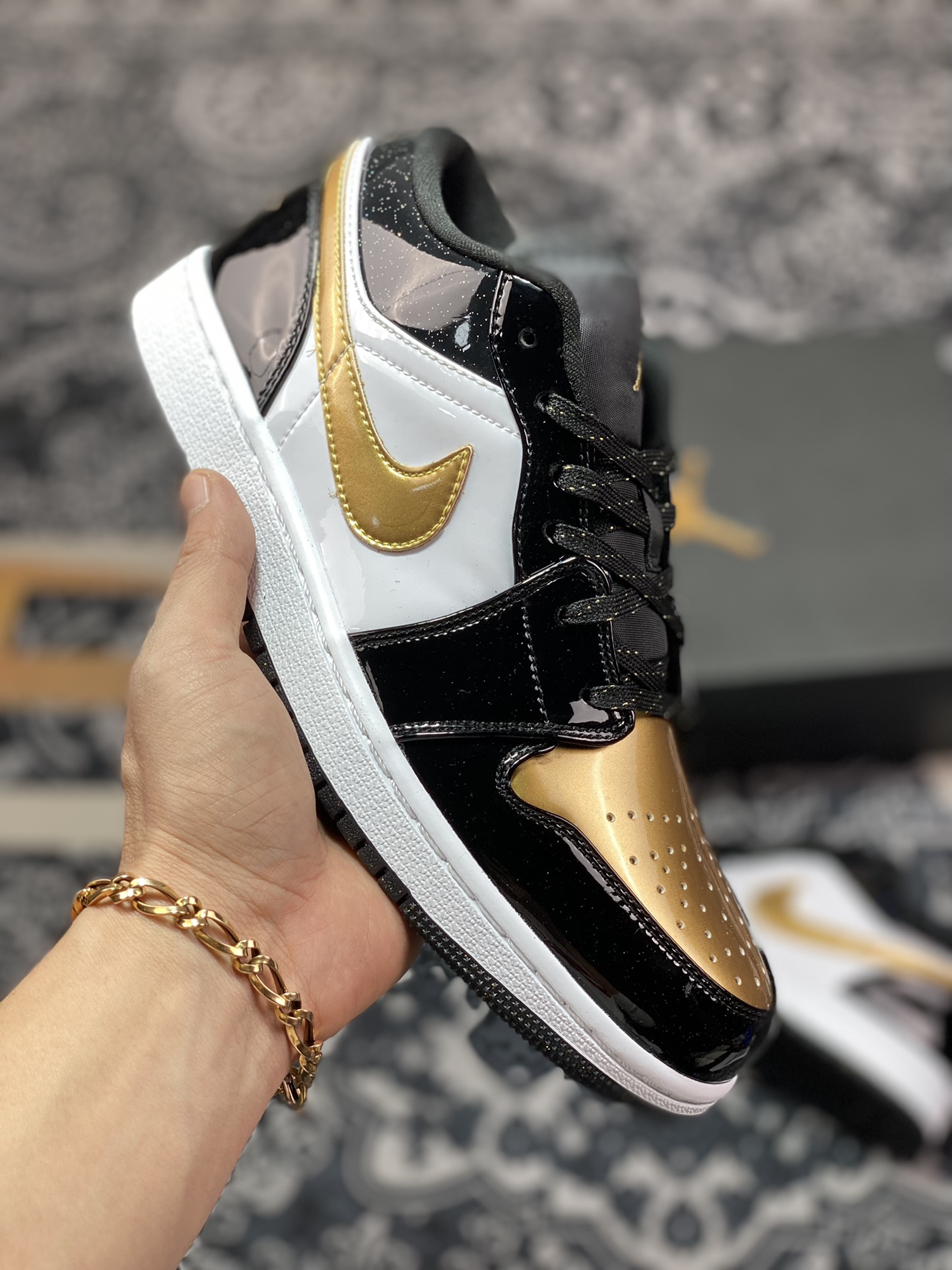 200  Air Jordan AJ1 Low “Gold Toe”黑金脚趾  DR6970-071