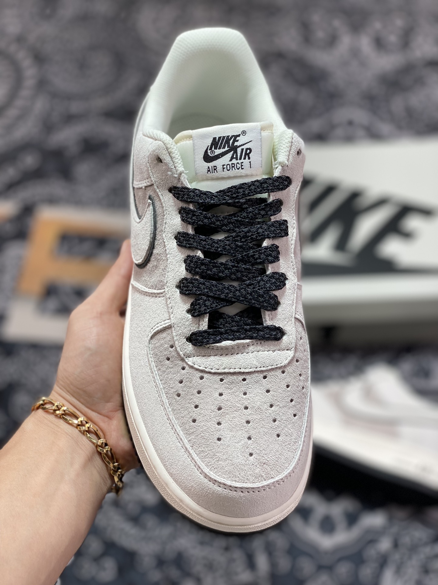 260 Nike Air Force 1 Low Premium PE”Four Horsemen”板鞋“麂皮浅灰黑四骑士”DZ3696-003