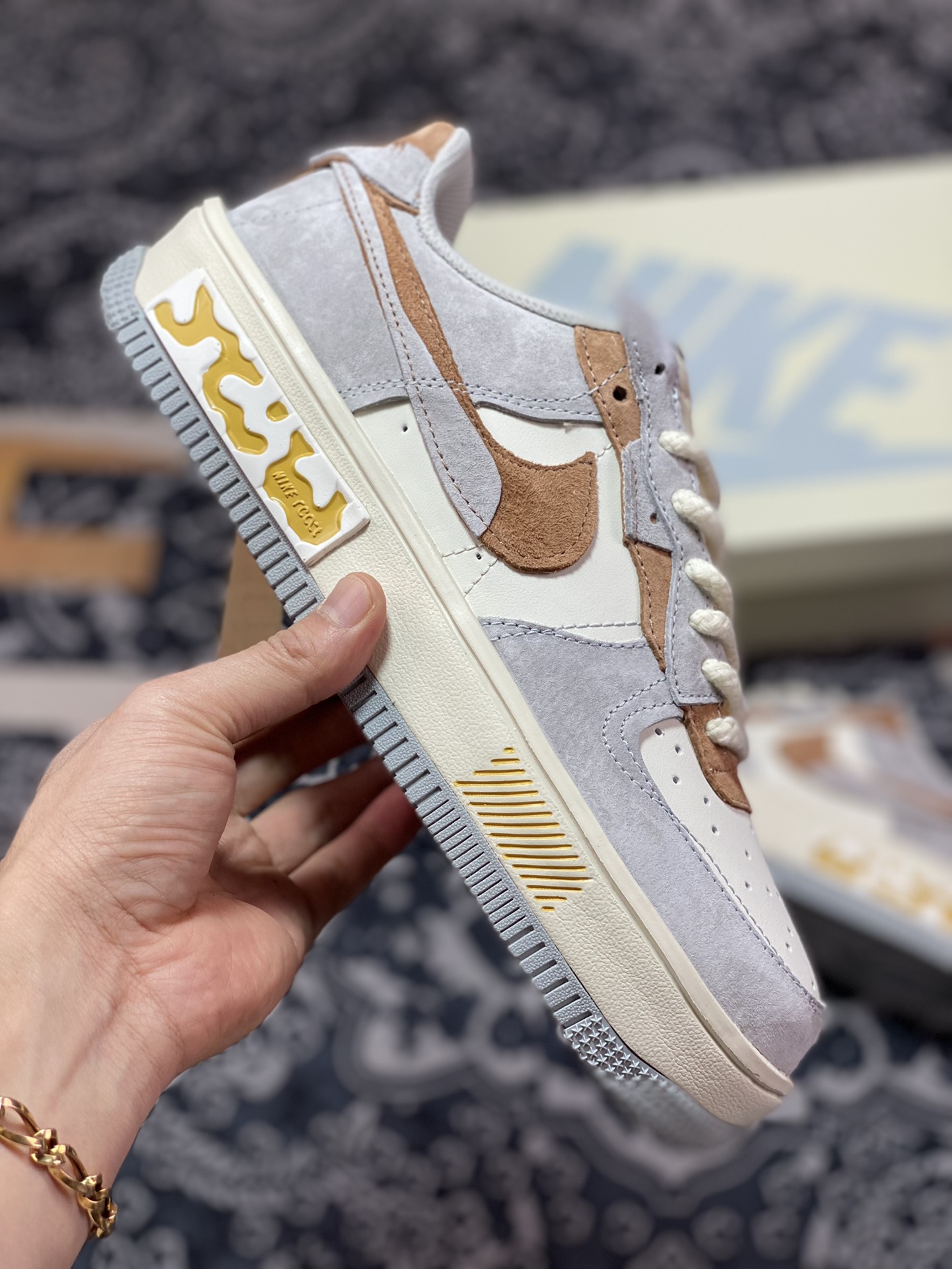 260 Nike Wmns Air Force 1 Fontanka”Grey/Beige/Brown”空军一号板鞋“灰米白棕”CW6688-806