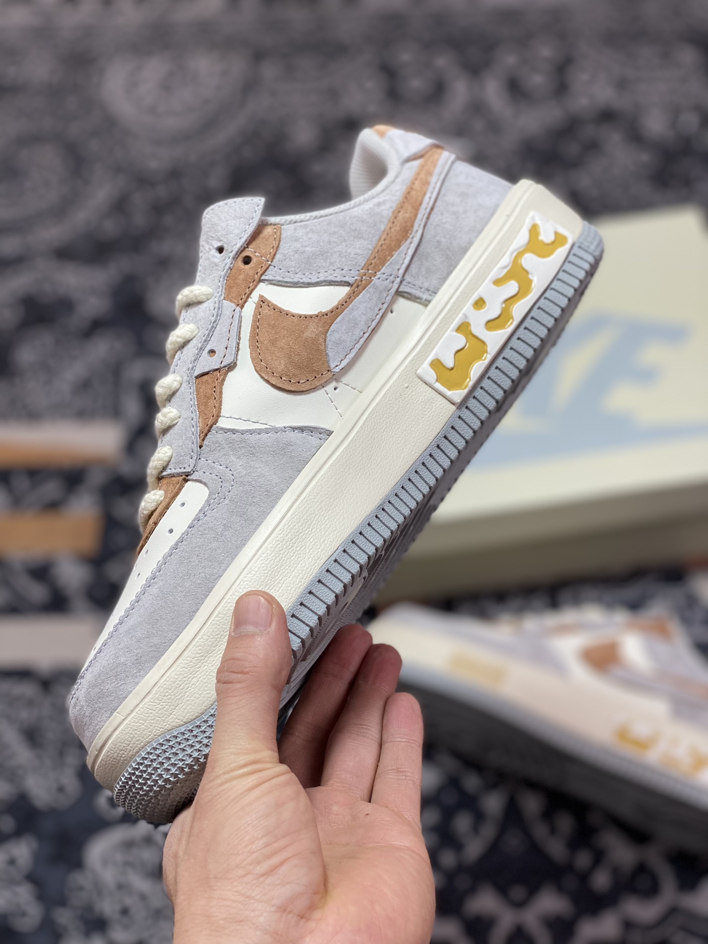 260 Nike Wmns Air Force 1 Fontanka”Grey/Beige/Brown”空军一号板鞋“灰米白棕”CW6688-806