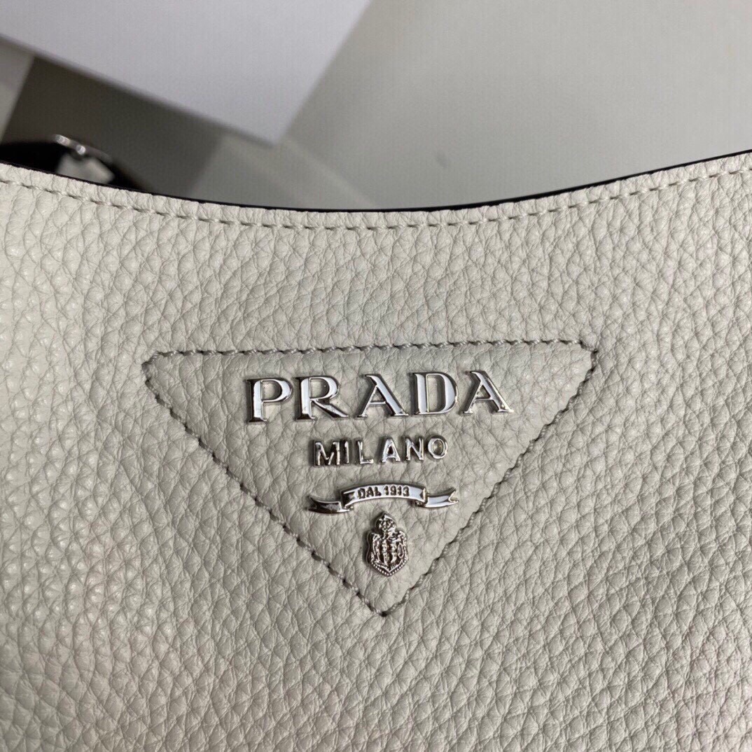 The Row Classic Handcrafted Luxury Leather Shoulder Bag Ref 6