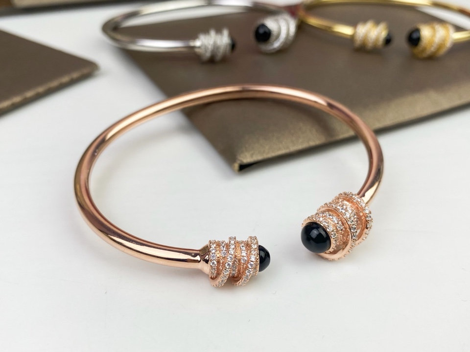 ¥175 💥¥IAGET Count’s elastic jewel bracelet _ ^ ^ 弹性 弹性 弹性 弹性 弹性 弹性 ¥ ¥ ¥ ¥ ¥ ¥ ¥ - 图片 3
