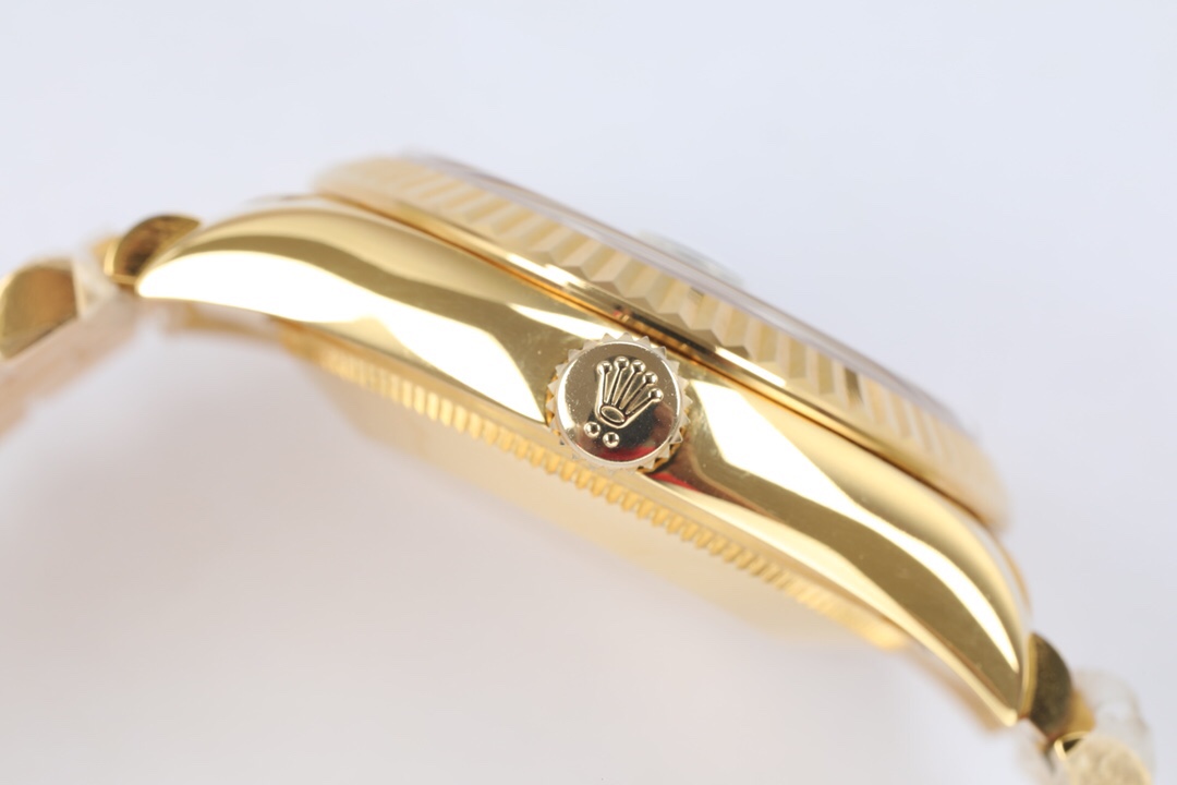 Rolex EW2021【最美孔雀石女表】蚝式恒动日志型31系列