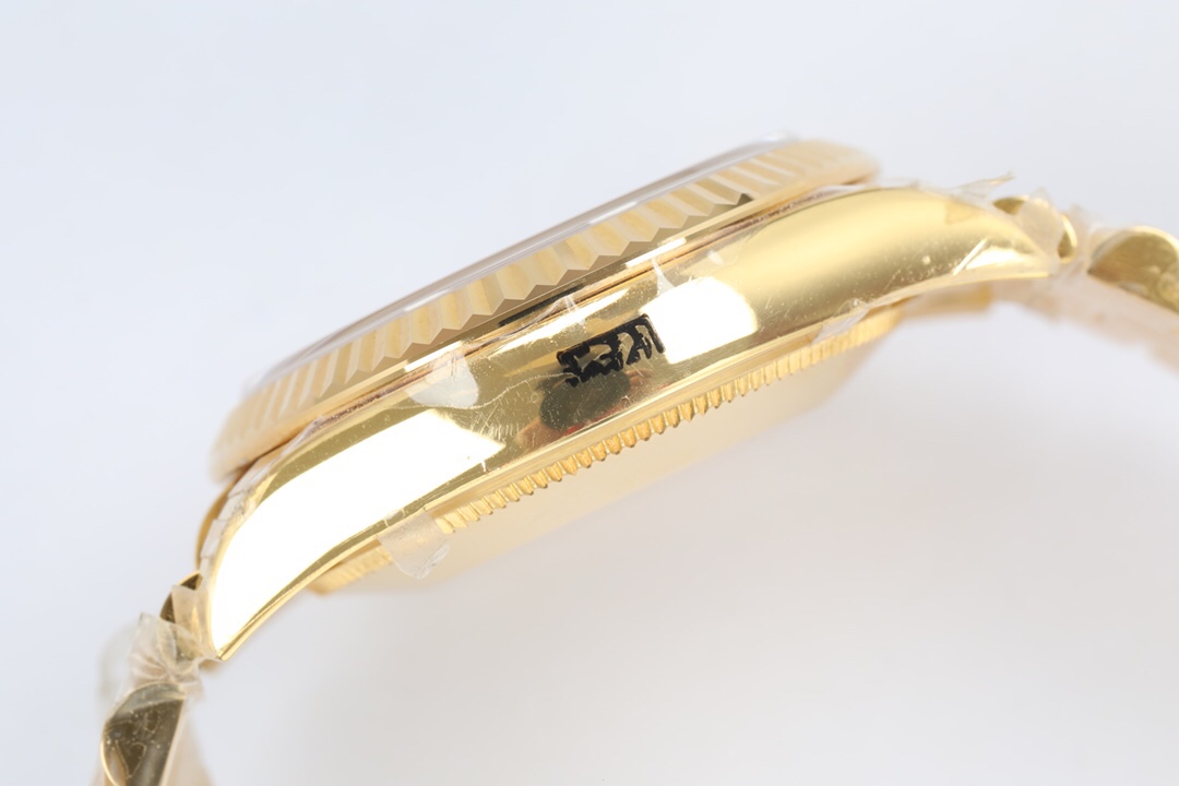 Rolex EW2021【最美孔雀石女表】蚝式恒动日志型31系列