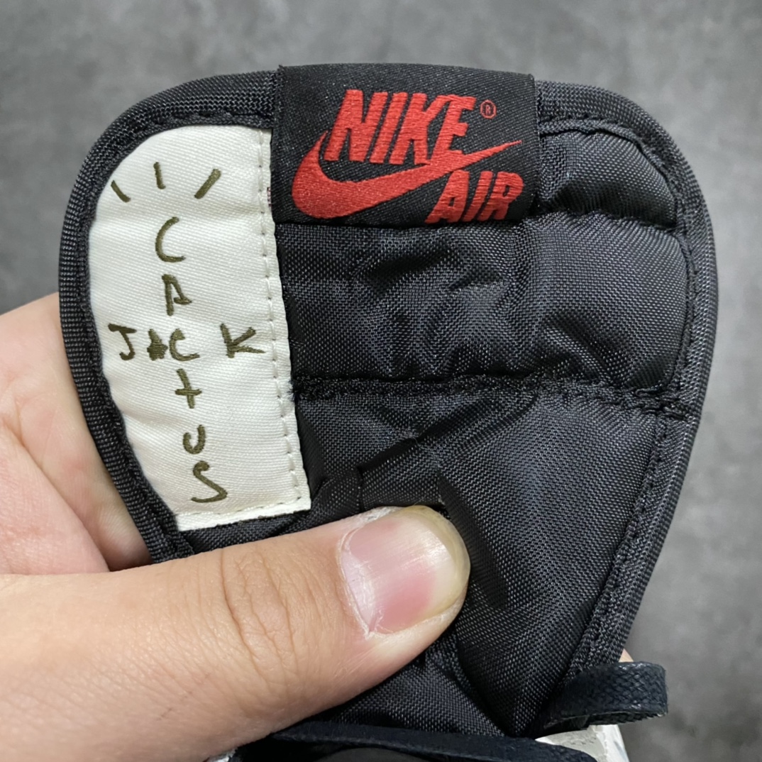 图片[2]-私人订单 Ari Jordan 1 x Travis ScottnAJ1 x TS联名白黑绿倒钩DZ4137-106n市场未流通版本 区别各大代号版本n所有皮料均来自原厂 所有细节均多次校对n针车效果同步原鞋 刺绣拉到原厂定做n原楦原纸板开发 后跟弧度收口自然不对折极致一眼正品既视感 进口玻璃冲刀皮料裁剪零毛边承诺百分百一致原鞋 鞋面清洁度最高 QC检验标准 控制溢胶 鞋盒、防尘纸 配件鞋带 均采购来自原厂 尺码：36-47.5-莆田鞋批发中心